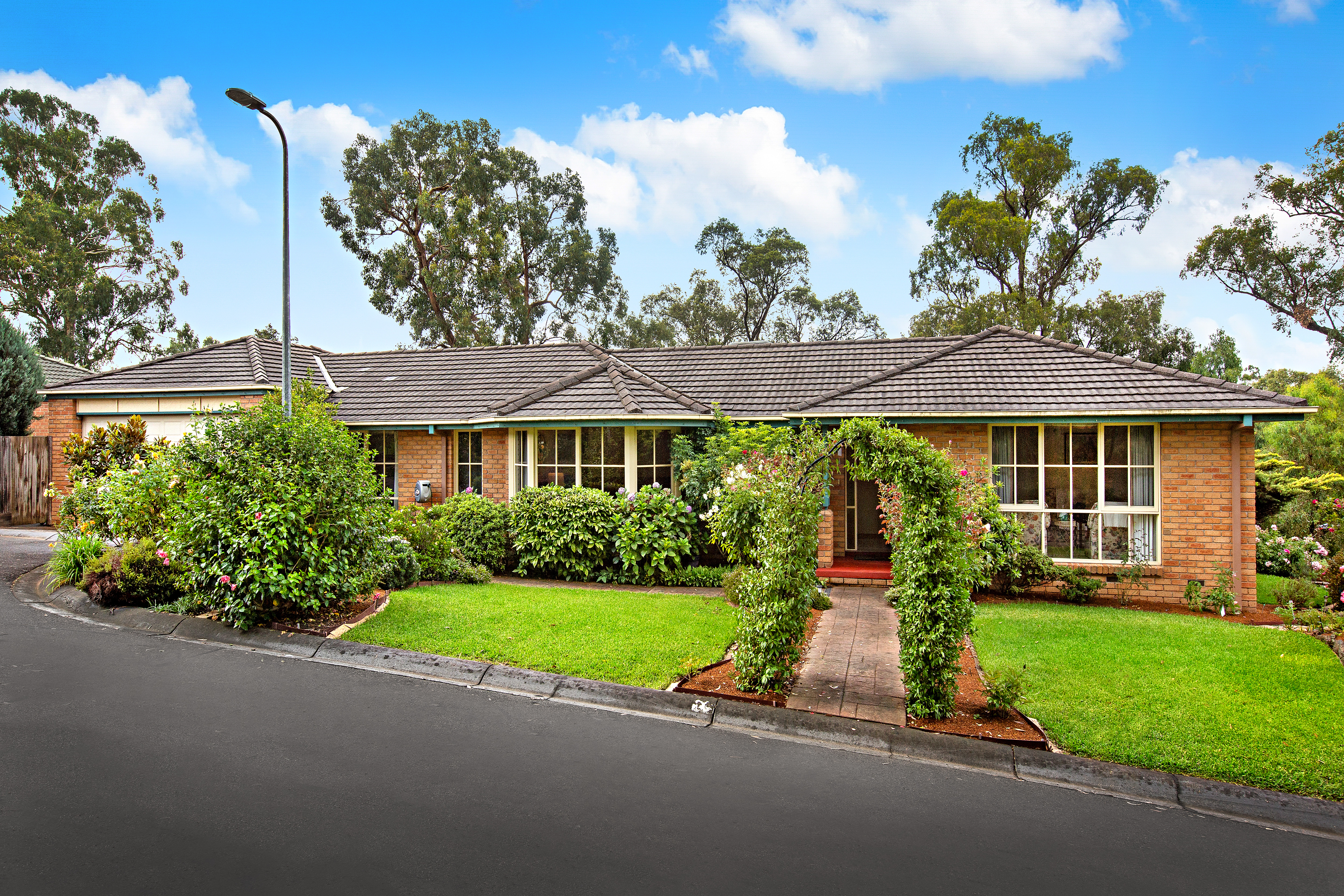 16 MANIFOLD COURT, CROYDON SOUTH, 3136