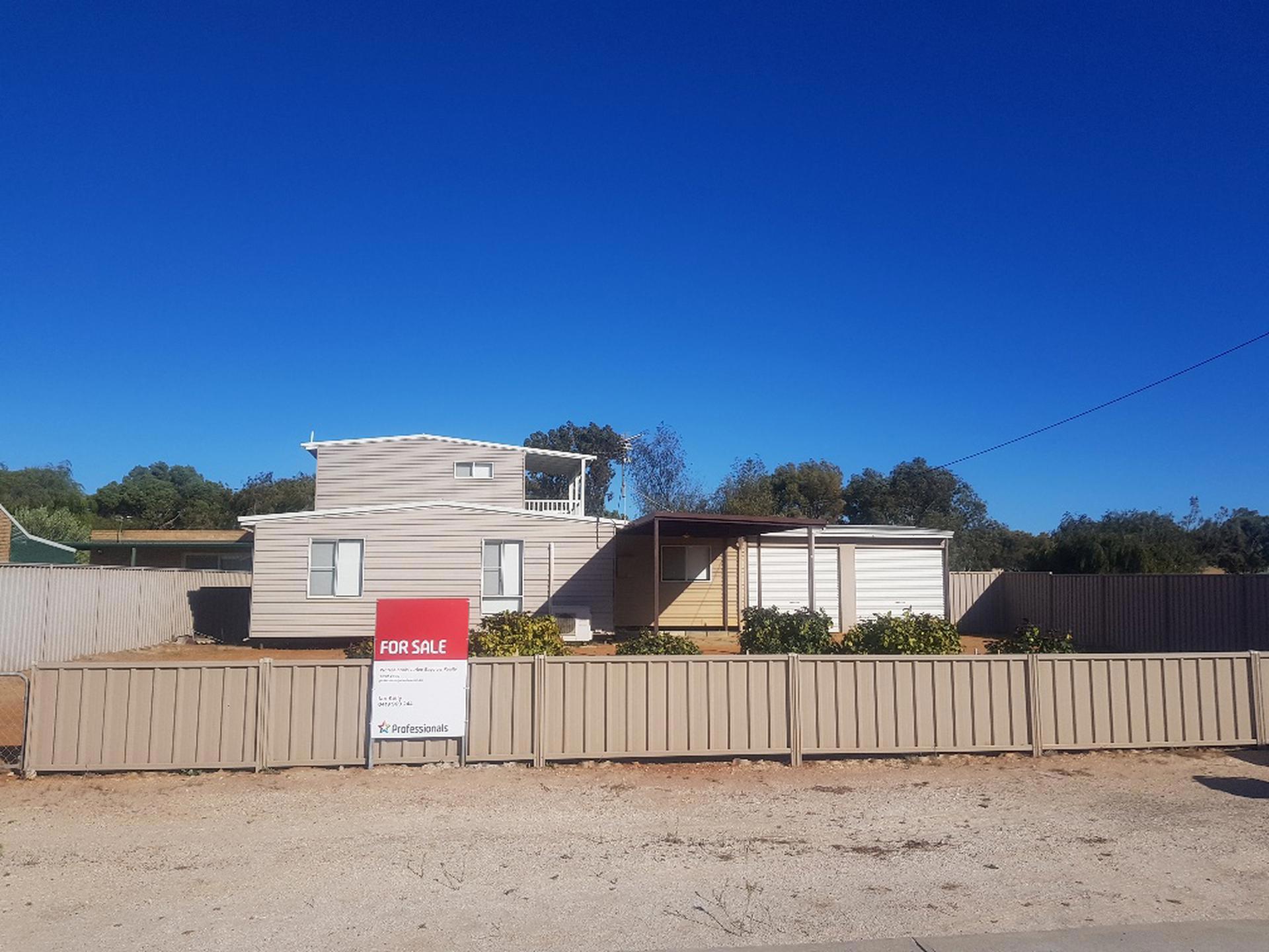 43 WHITLOCK CORNER, JURIEN BAY, 6516