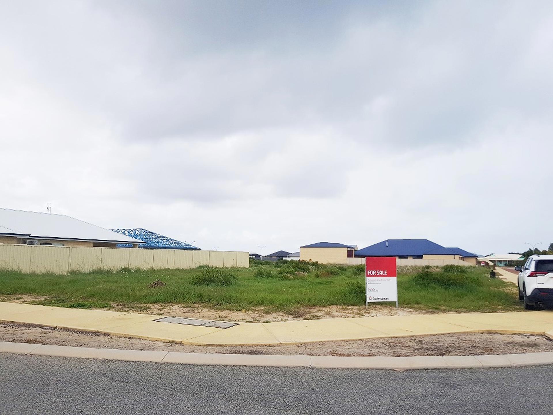 14 MIDDLETON BOULEVARD, JURIEN BAY, 6516