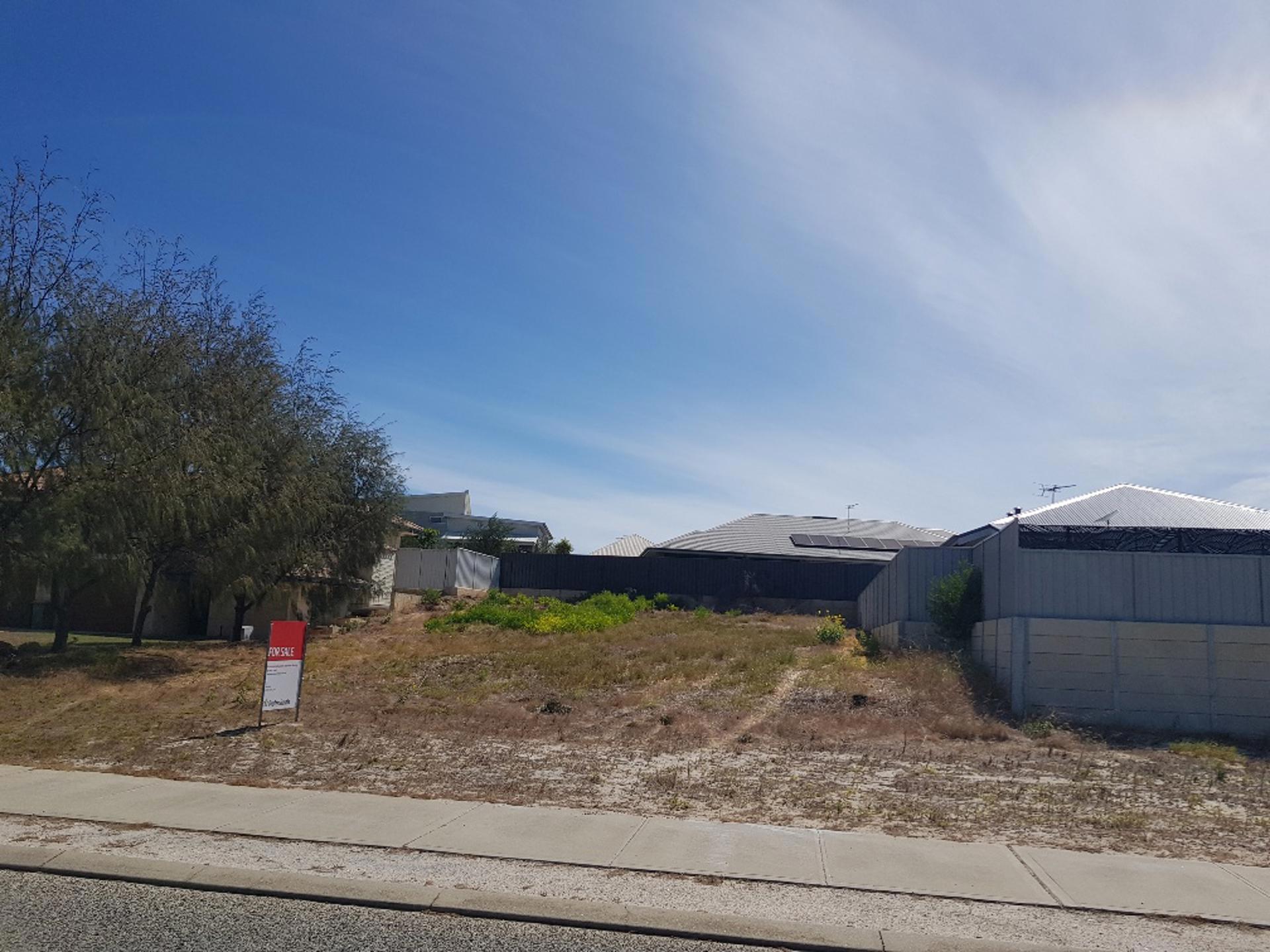 24 (L2) SEAWARD DRIVE, JURIEN BAY, 6516