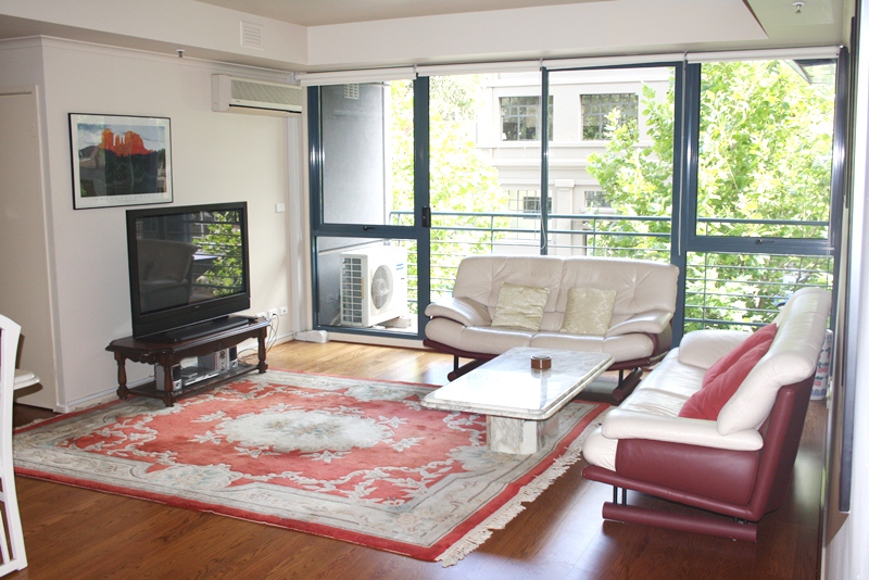 REF 24036/33 JEFFCOTT STREET, WEST MELBOURNE, 3003
