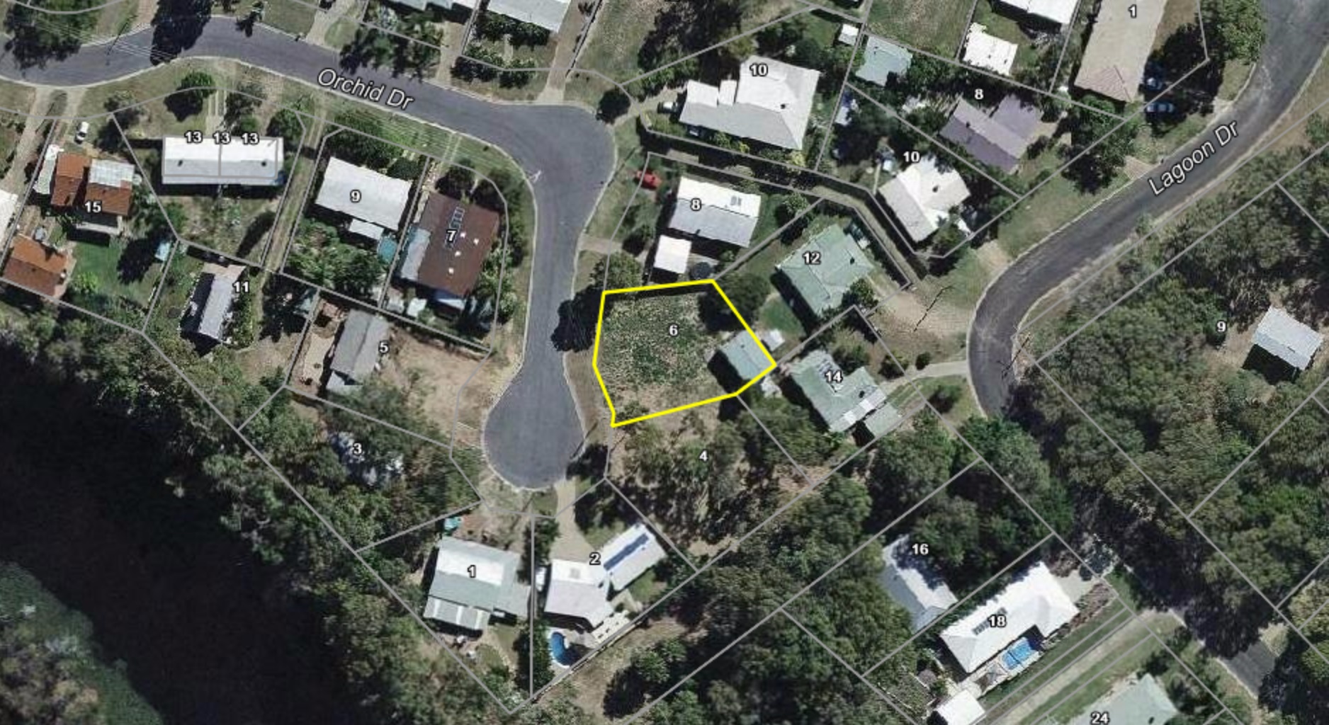 6 ORCHID DRIVE, MOORE PARK BEACH, 4670