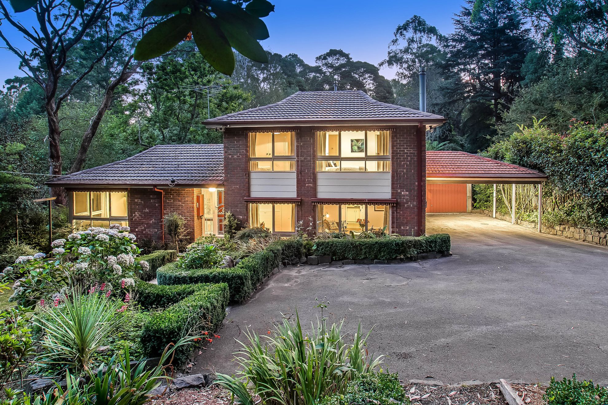 6 SEAVIEW AVENUE, FERNY CREEK, 3786
