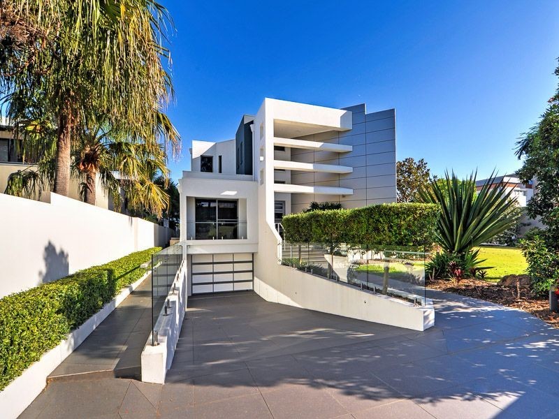 5250 MARINE DRIVE NORTH, SANCTUARY COVE, 4212