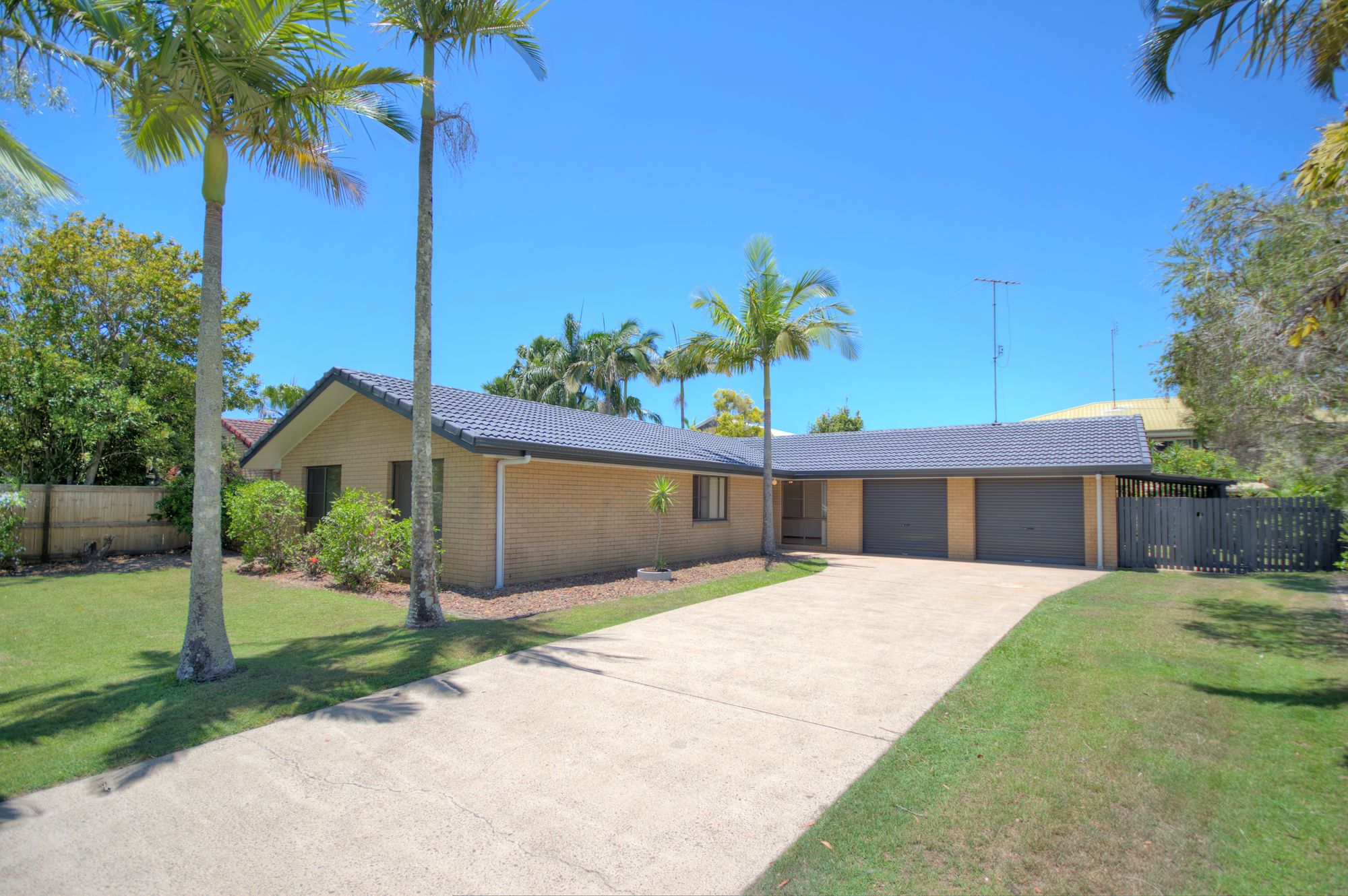 72 BALYARTA CRESCENT, MOOLOOLABA, 4557
