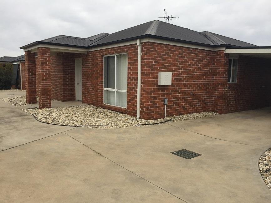  2/20 EXHIBITION STREET, NUMURKAH, 3636