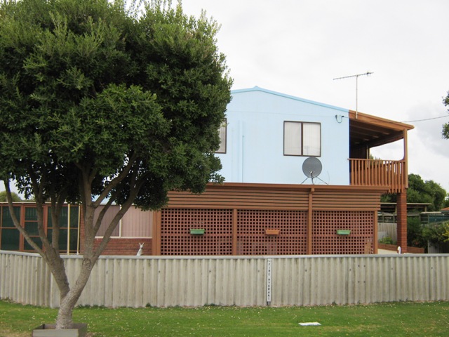 8 GREEN STREET, CERVANTES, 6511