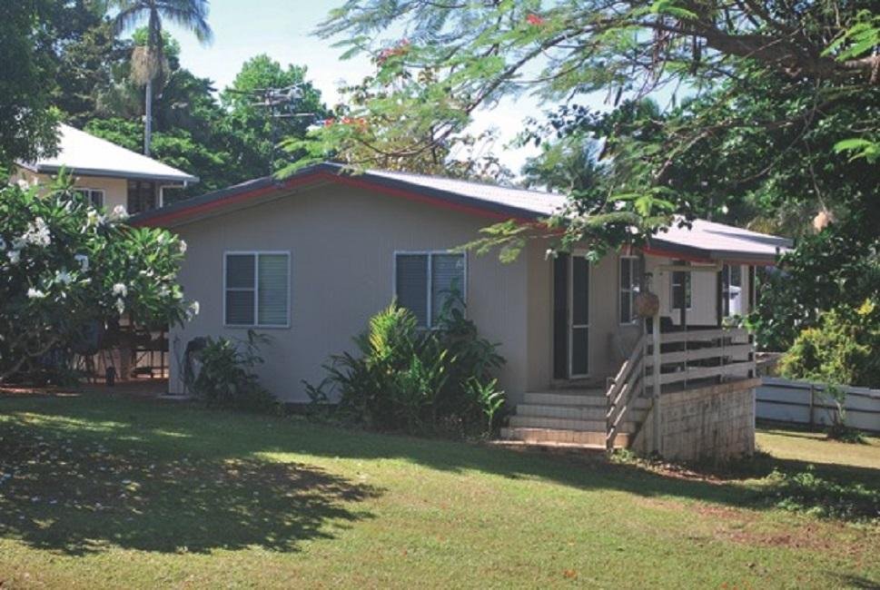 39 CUTTEN STREET, BINGIL BAY, 4852