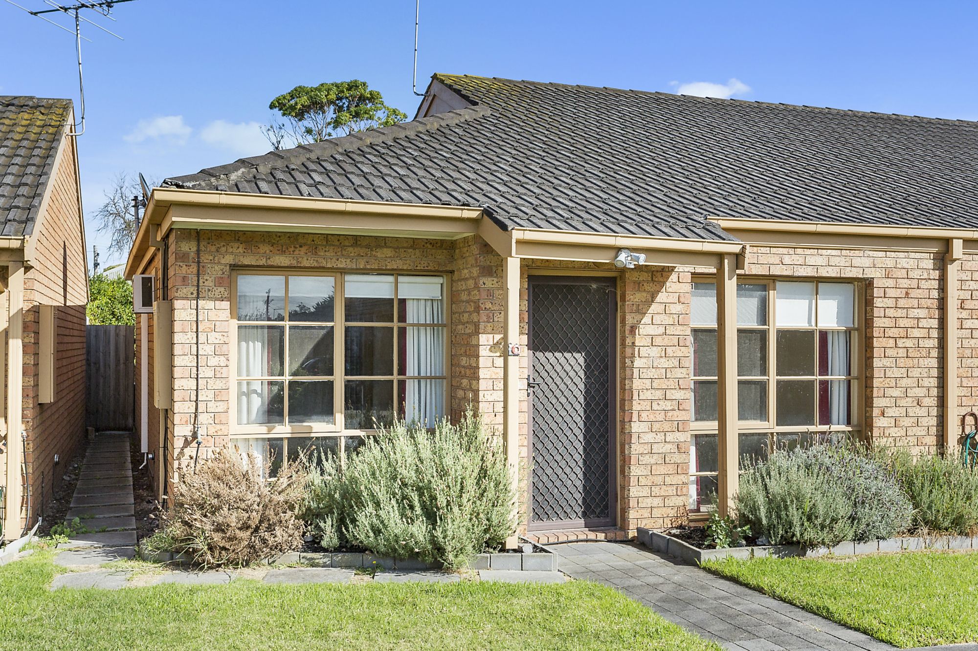 10/30-32 WEIR STREET, RYE, 3941