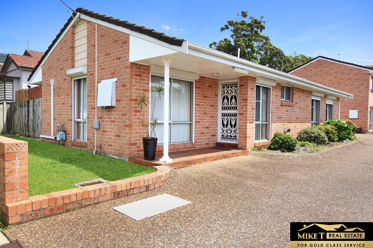 5 PALFREYMAN ST, CORRIMAL, 2518