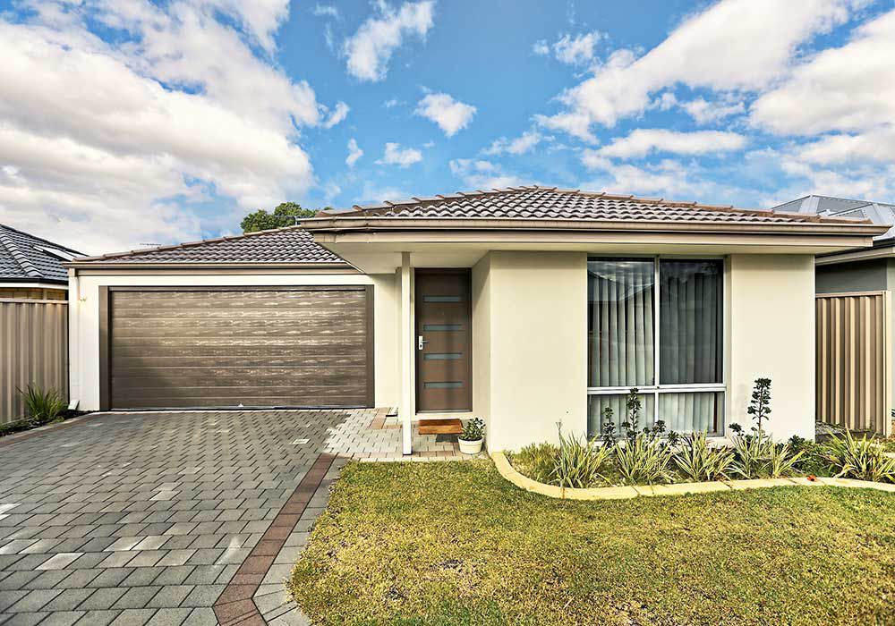 21 BAIN SQUARE, FORRESTFIELD, 6058