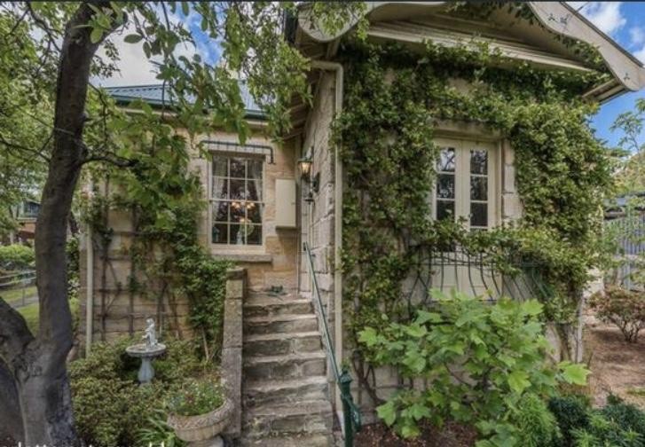 60 CASCADE ROAD, SOUTH HOBART, 7004