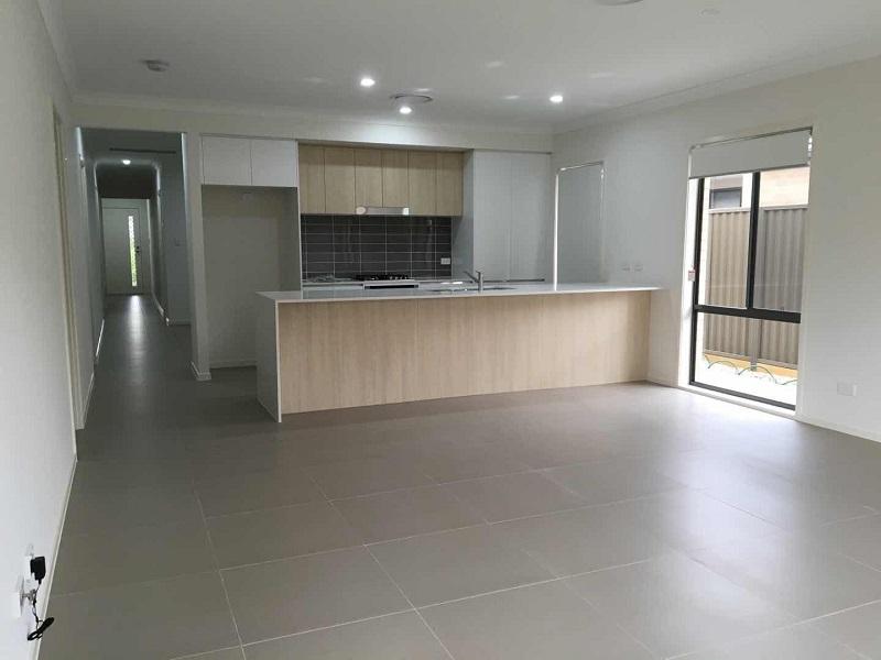 9 YALDARA STREET, GREGORY HILLS, 2557