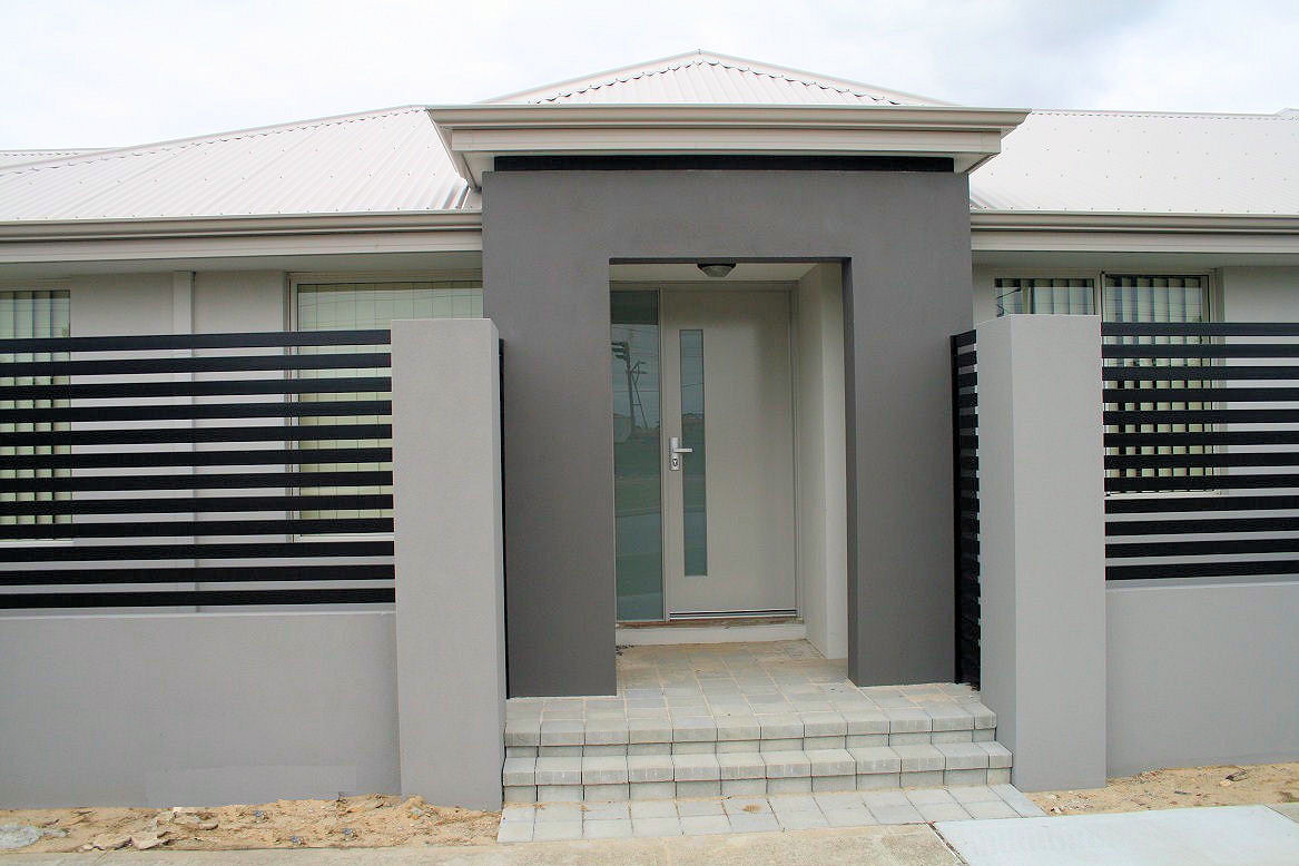 84 RAILWAY PARADE, QUEENS PARK, 6107