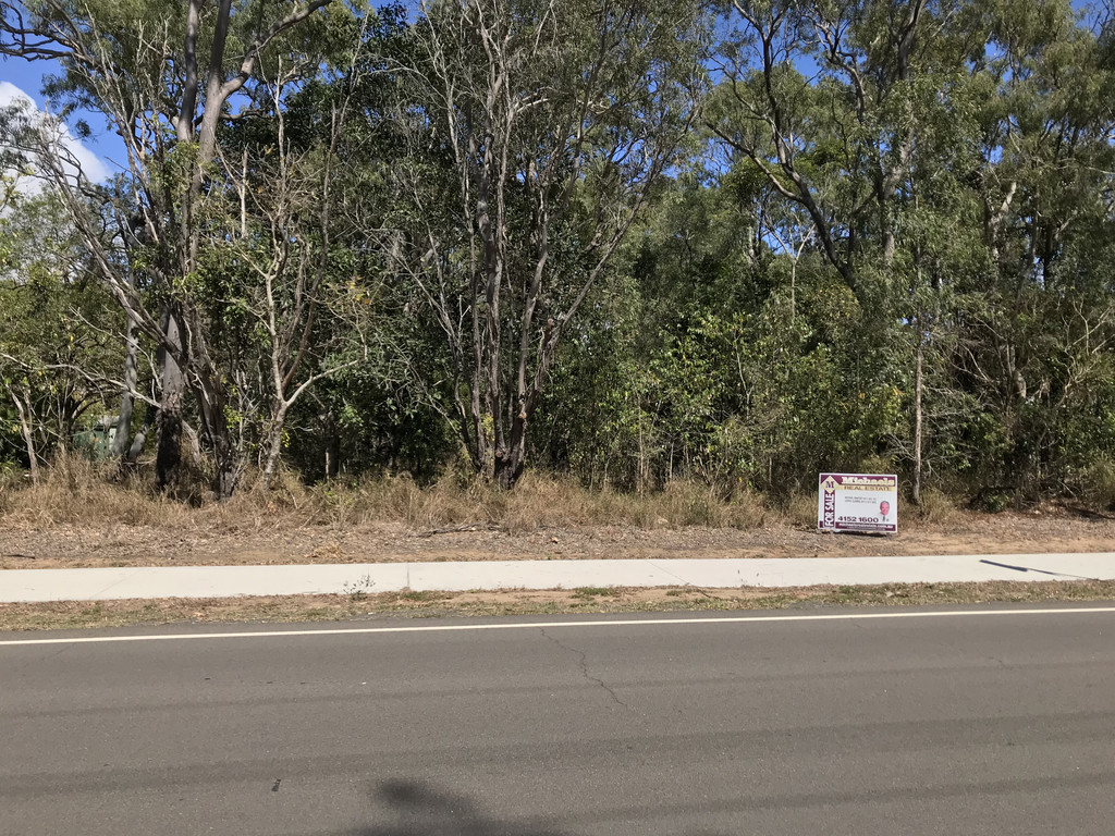 227 SYLVAN DRIVE, MOORE PARK BEACH, 4670