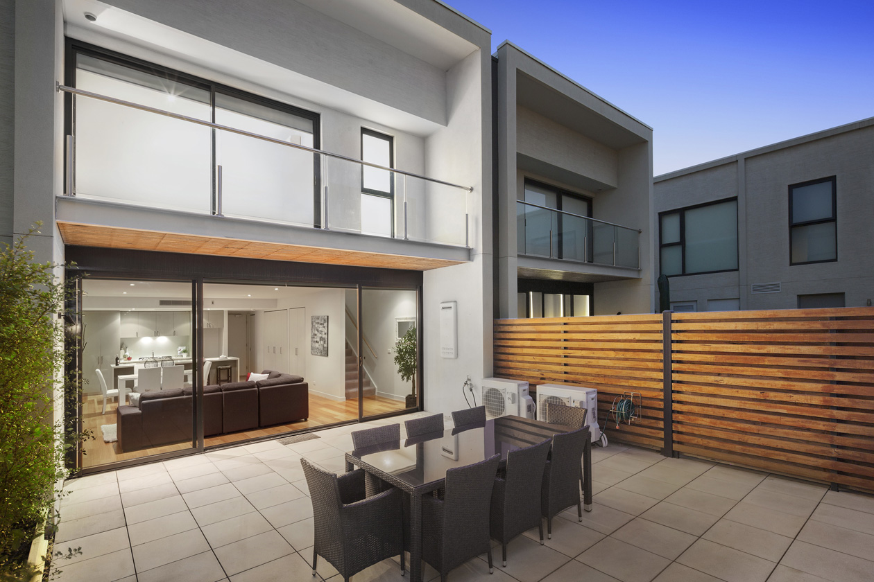 11 NICHOLSON STREET, ABBOTSFORD, 3067