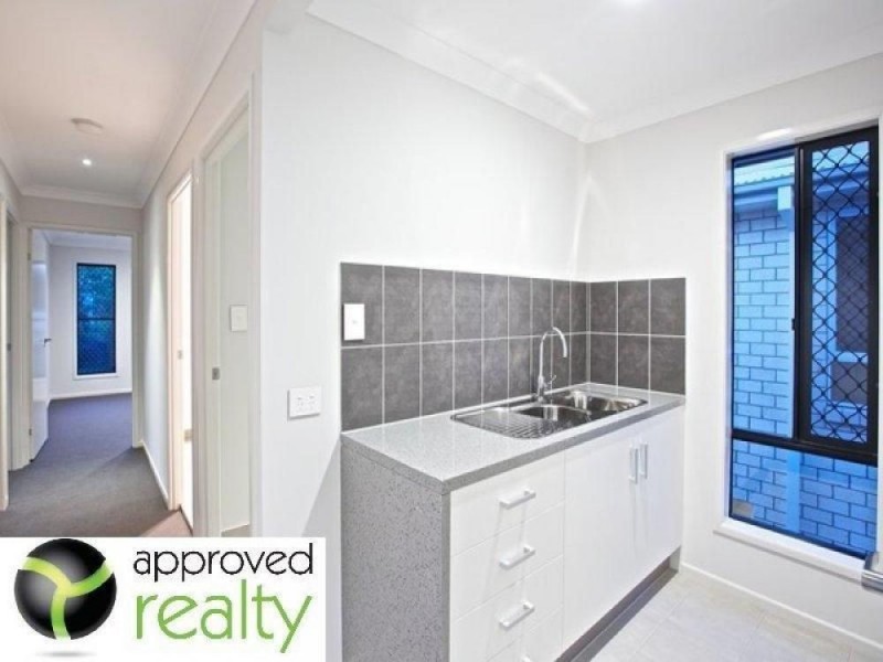 2/81B  GORDON STREET, ORMISTON, 4160