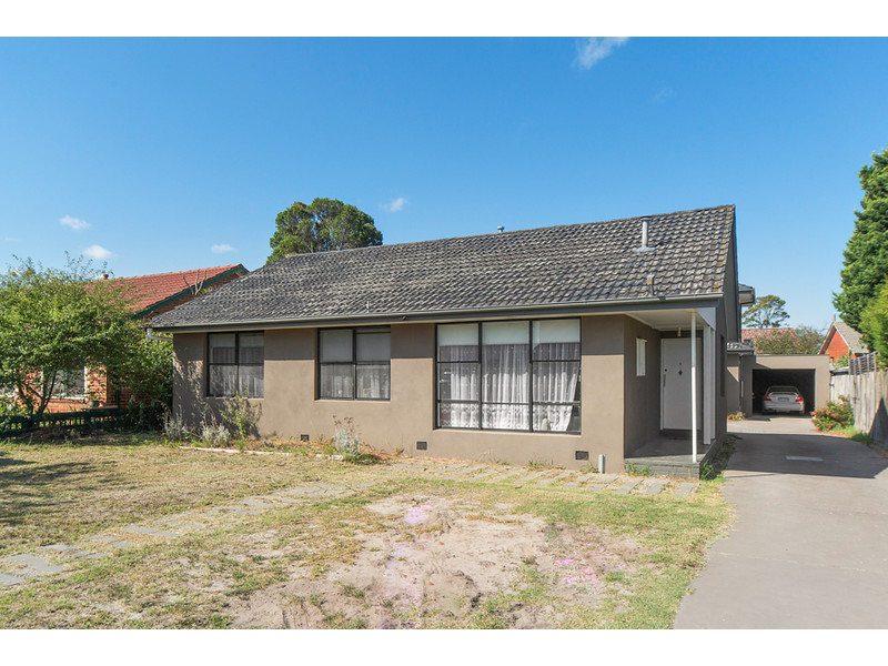 18 ARMATA CRESCENT, FRANKSTON NORTH, 3200