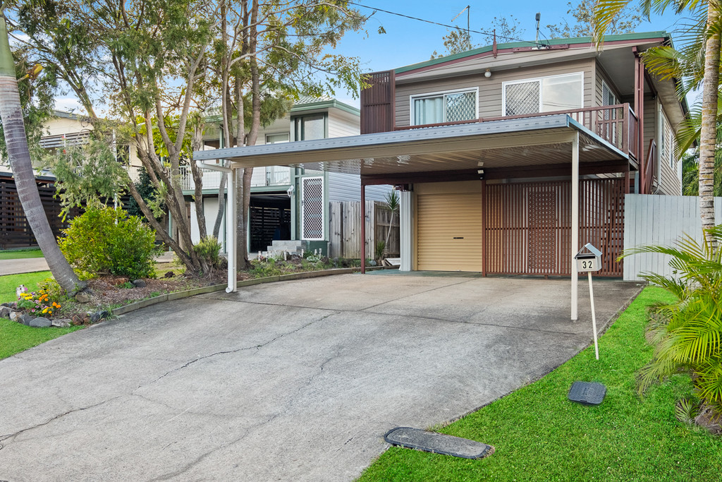 32 LONDON STREET, EIGHT MILE PLAINS, 4113