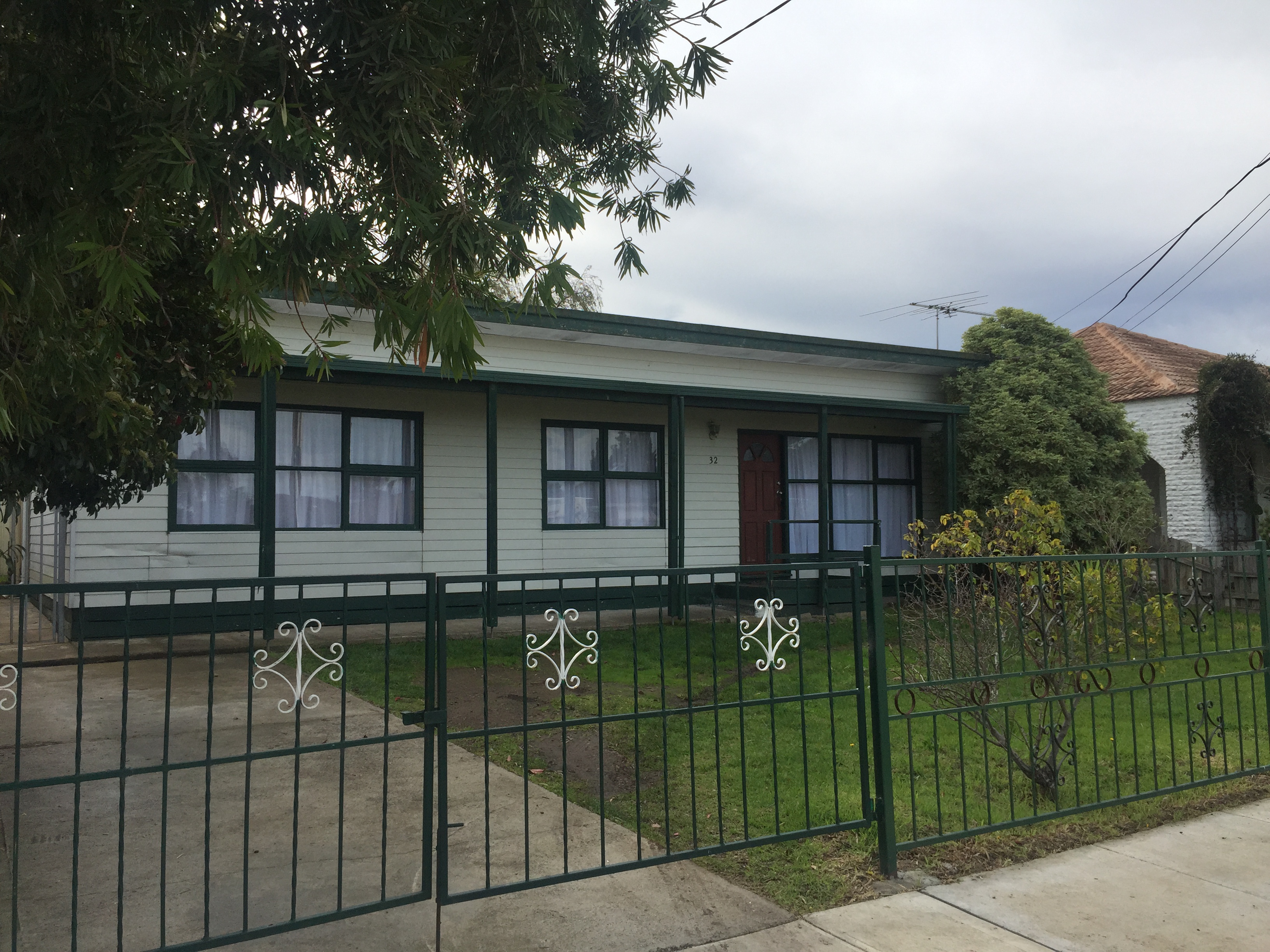 32 LAMING ROAD, DEER PARK, 3023