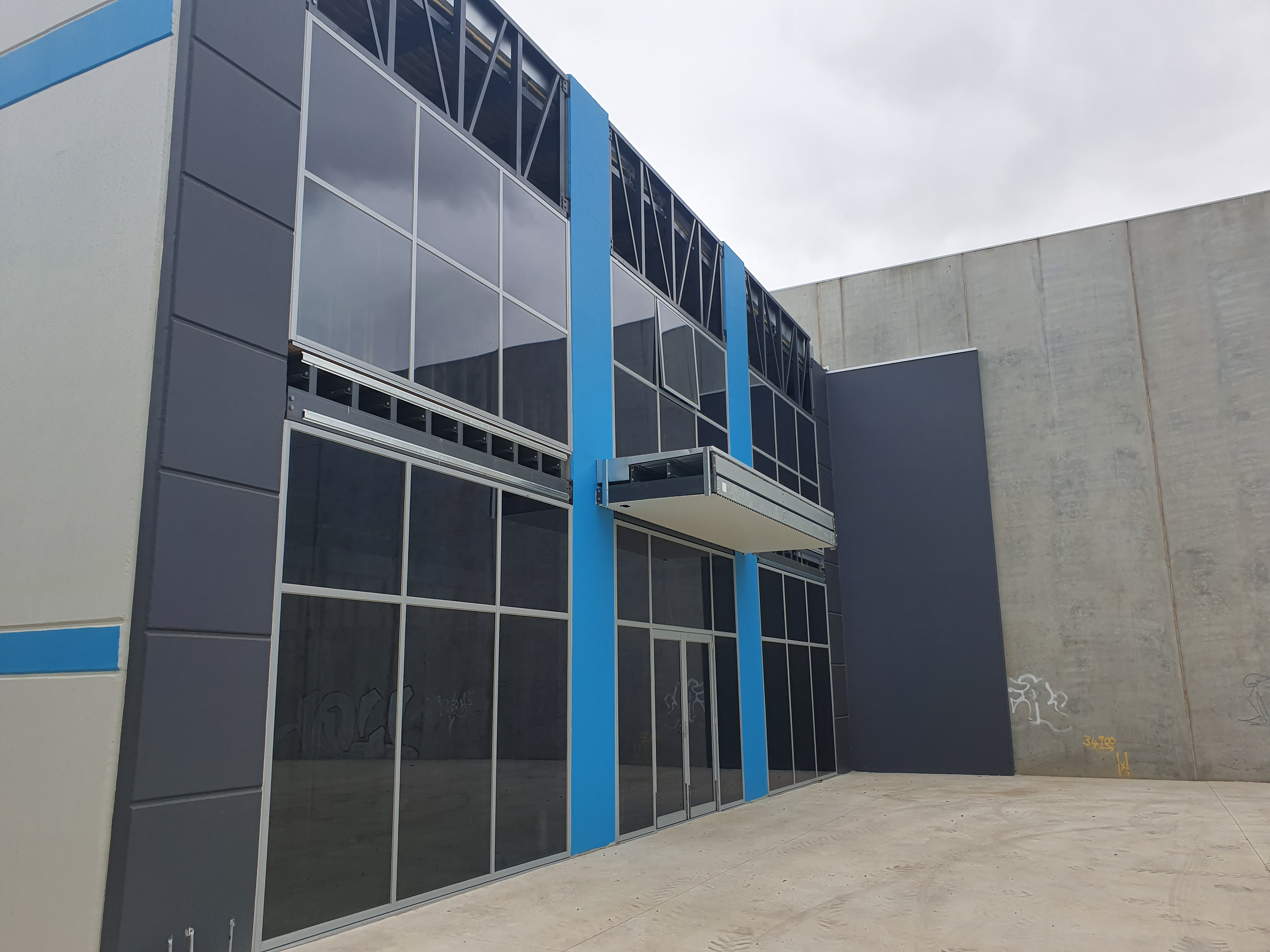 1/2-3 BARRETTA ROAD, RAVENHALL, 3023