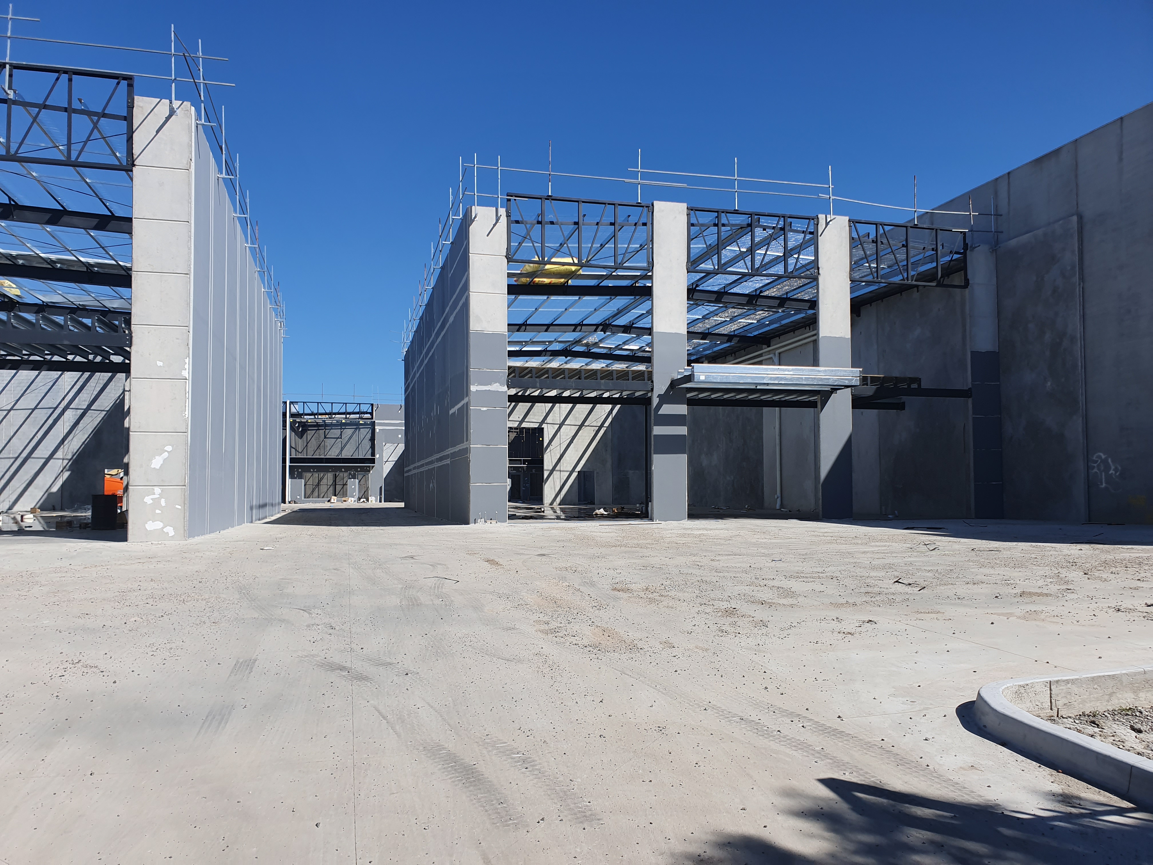 4/2-3 BARRETTA ROAD, RAVENHALL, 3023