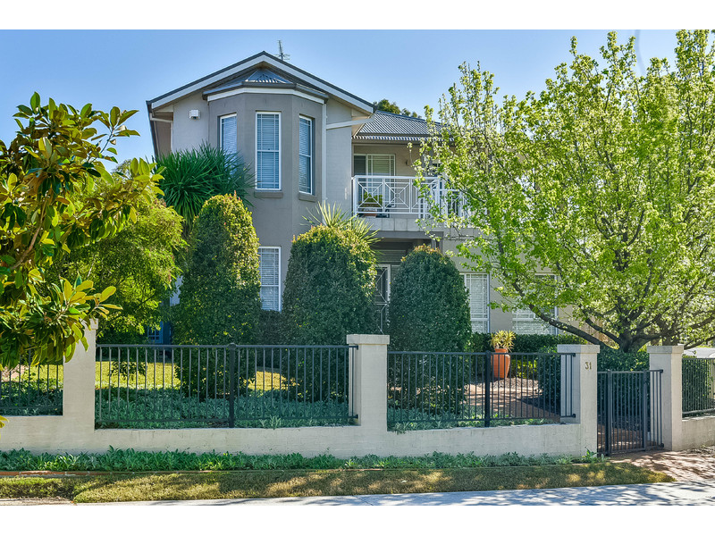 31 BRIDGEWATER BVD, CAMDEN PARK, 2570