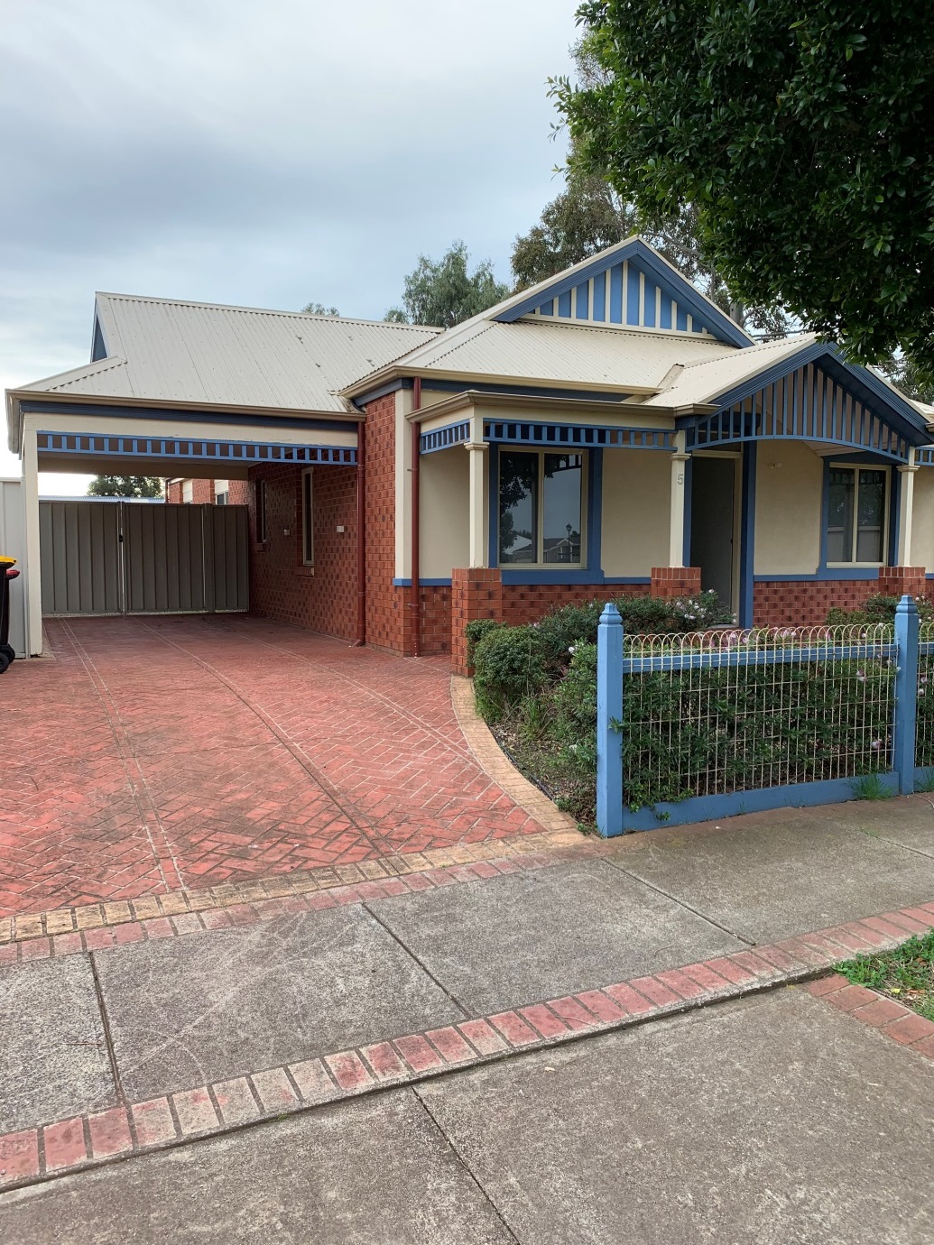 5 MERSEY LANE, CAROLINE SPRINGS, 3023