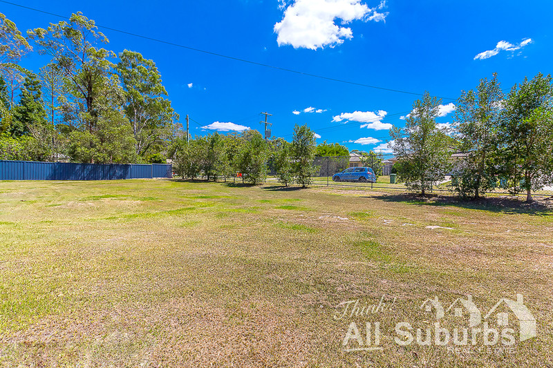 23A SPRUCE STREET, LOGANLEA, 4131