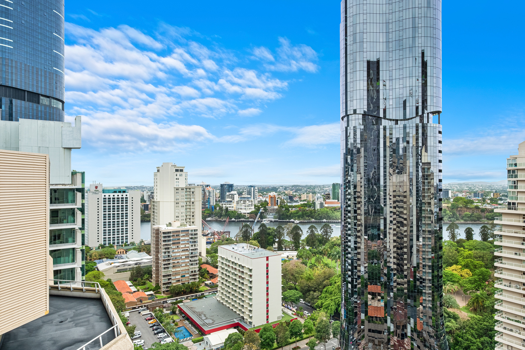 2403/108 Margaret Street Brisbane City, 4000 Sold 1 Bedroom Apartment