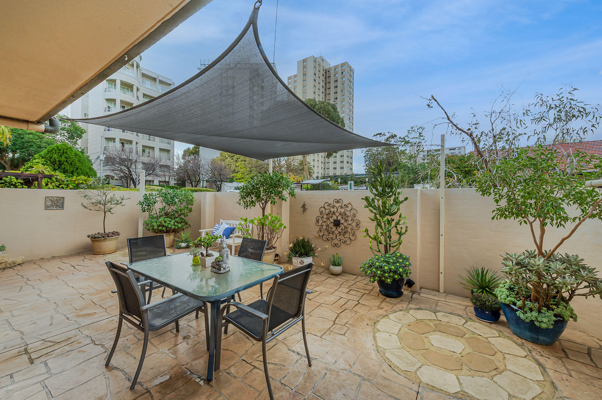 2/3 DARLEY STREET, SOUTH PERTH, 6151