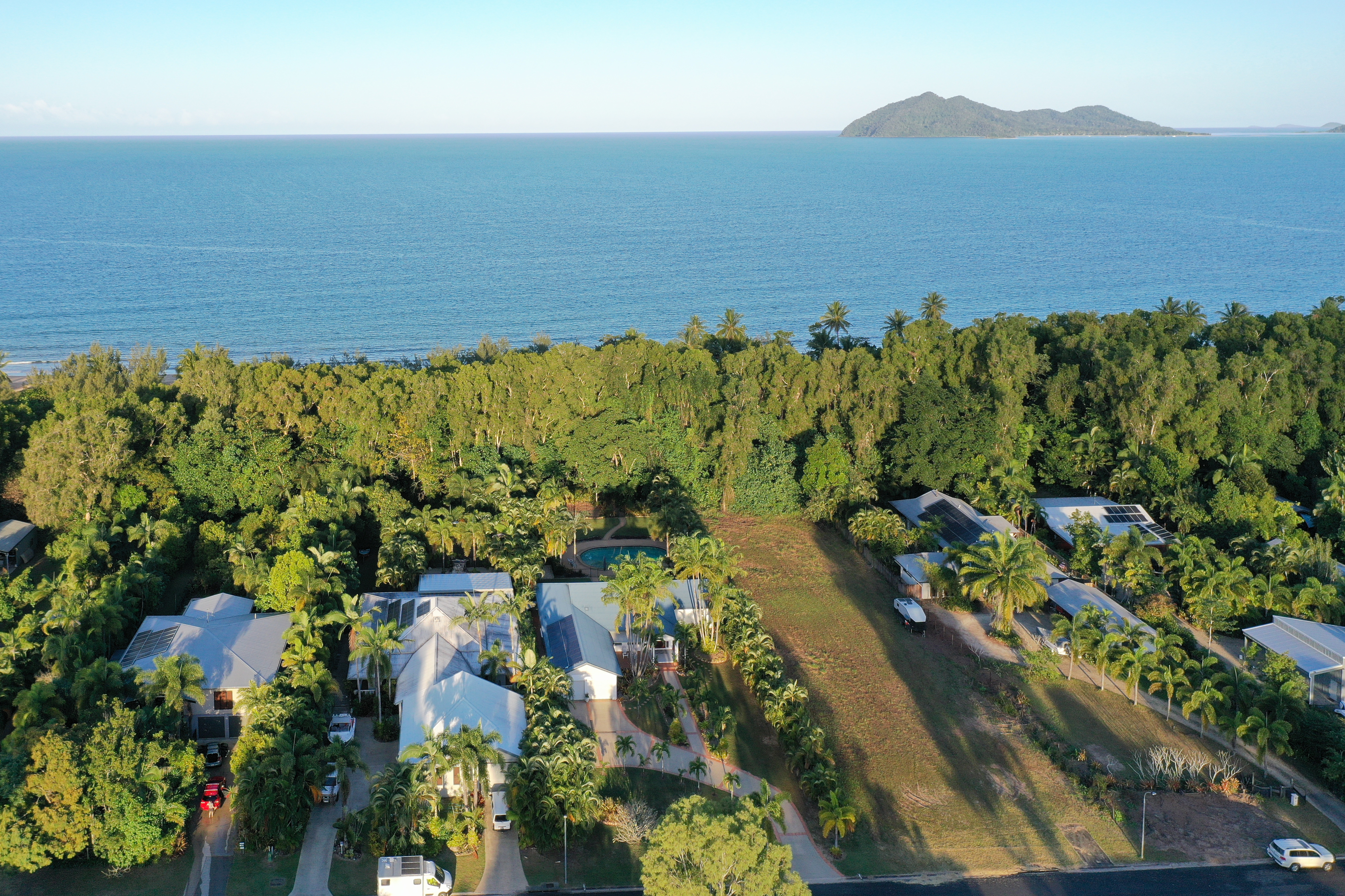 52 KODA STREET, WONGALING BEACH, 4852