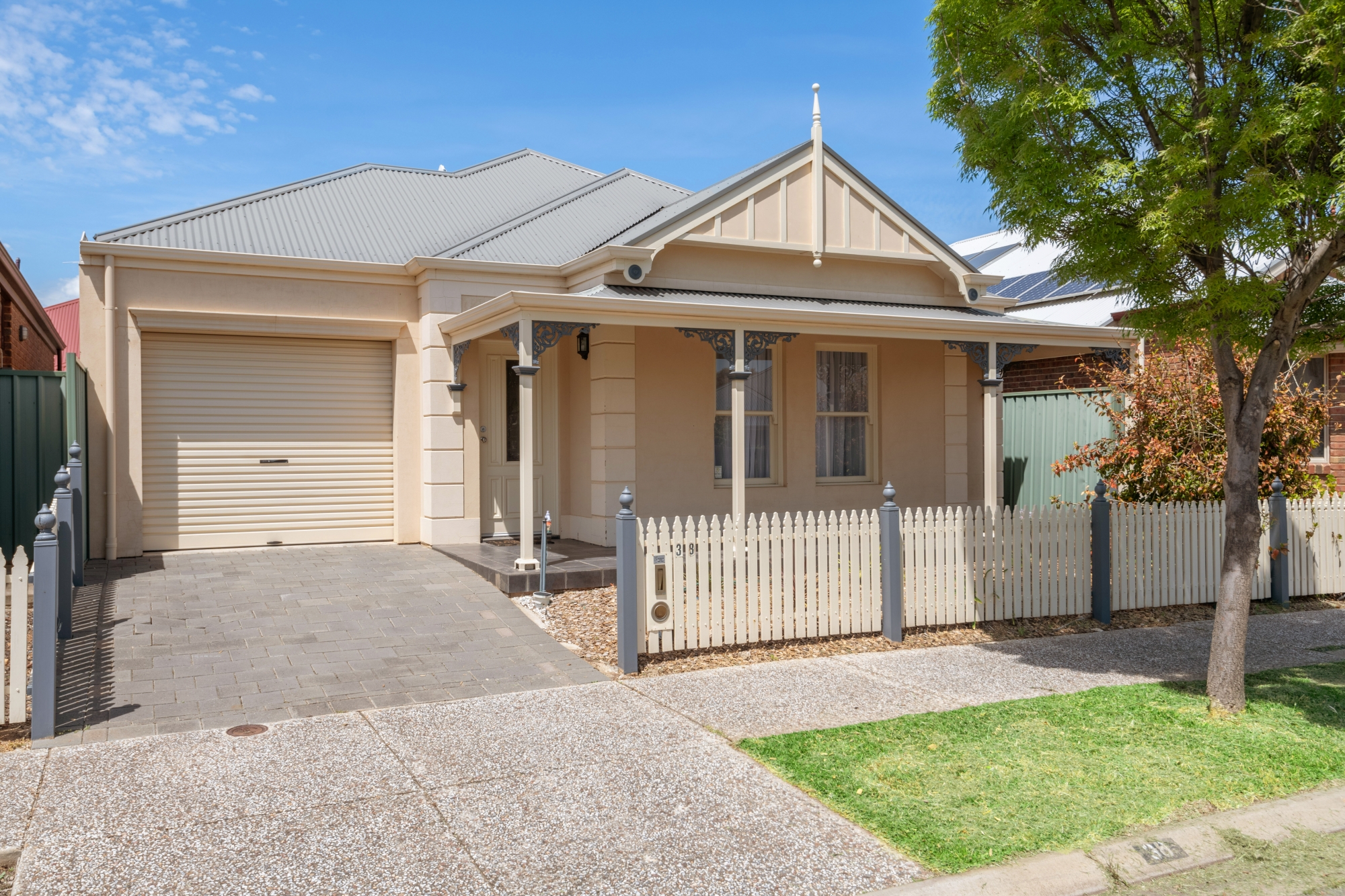 38 LORD HOWE CRES, MAWSON LAKES, 5095