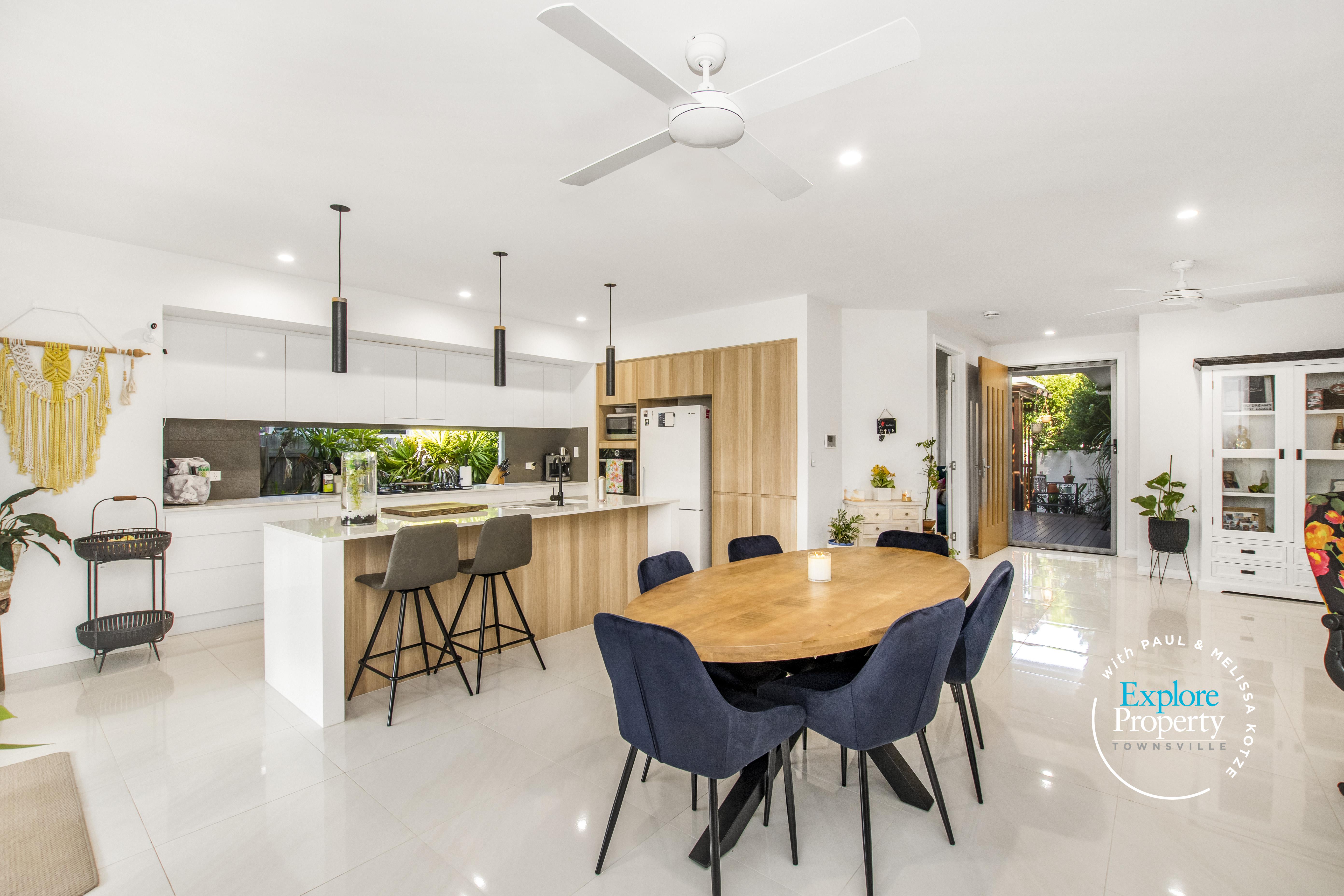 16 CHAMPION DRIVE, ROSSLEA, 4812