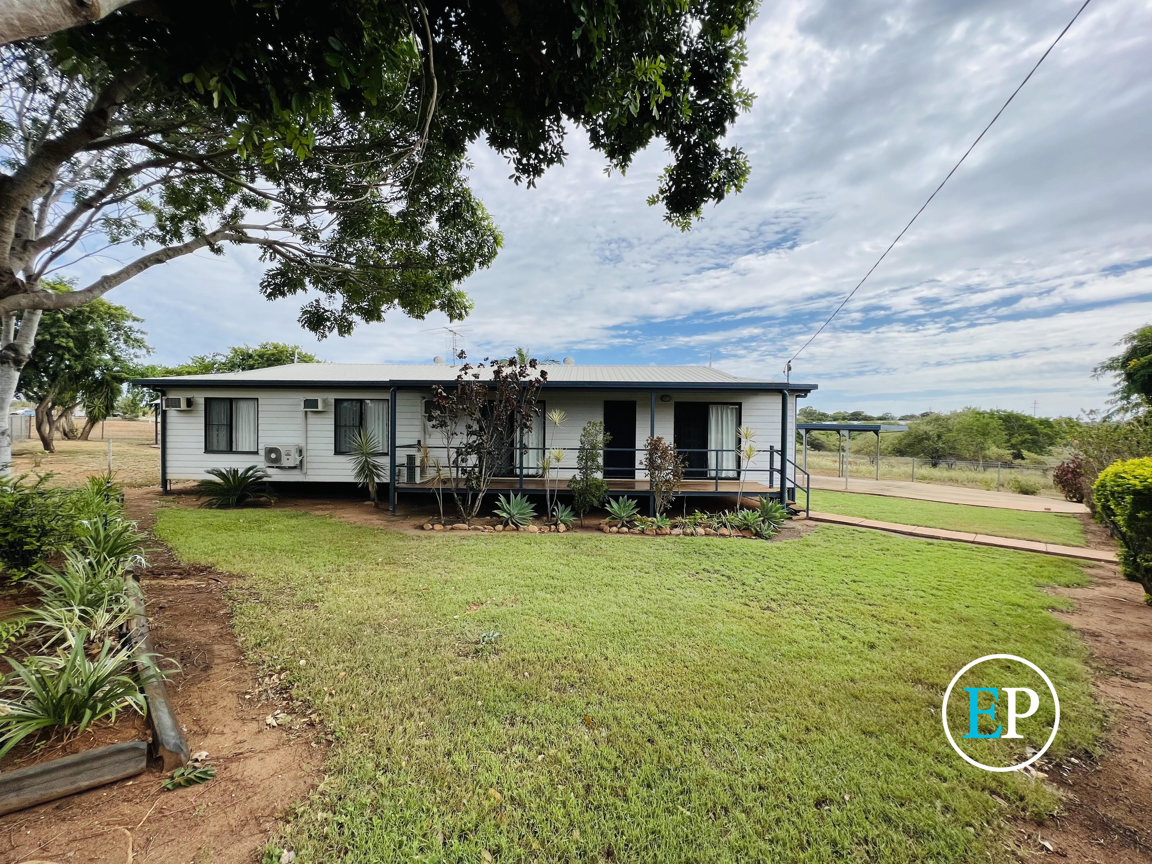 7 TOWNSVILLE STREET, RAVENSWOOD, 4816