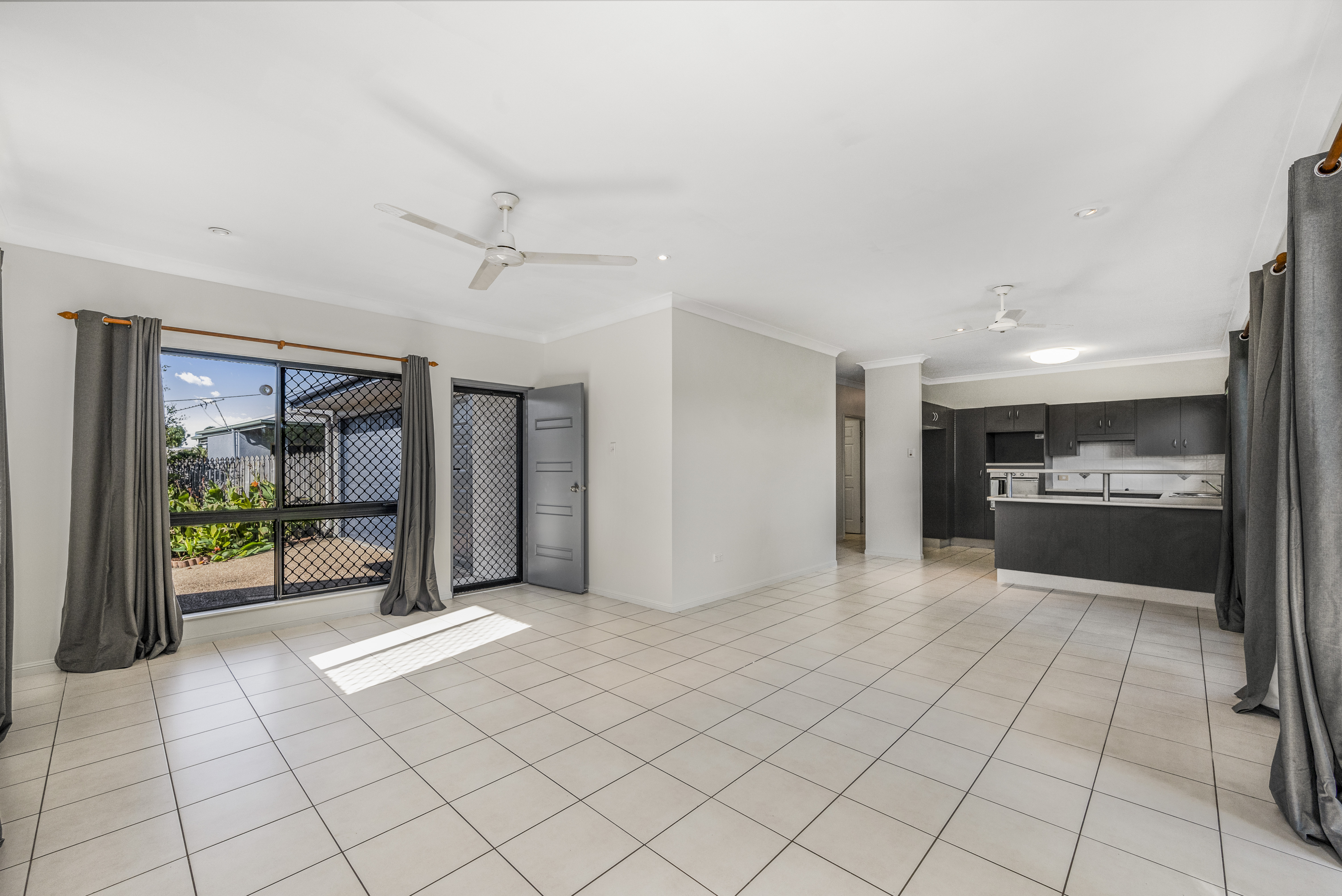 60A SANTAL DRIVE, RASMUSSEN, 4815