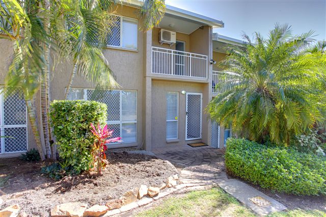 3/4 STUART STREET, NORTH WARD, 4810