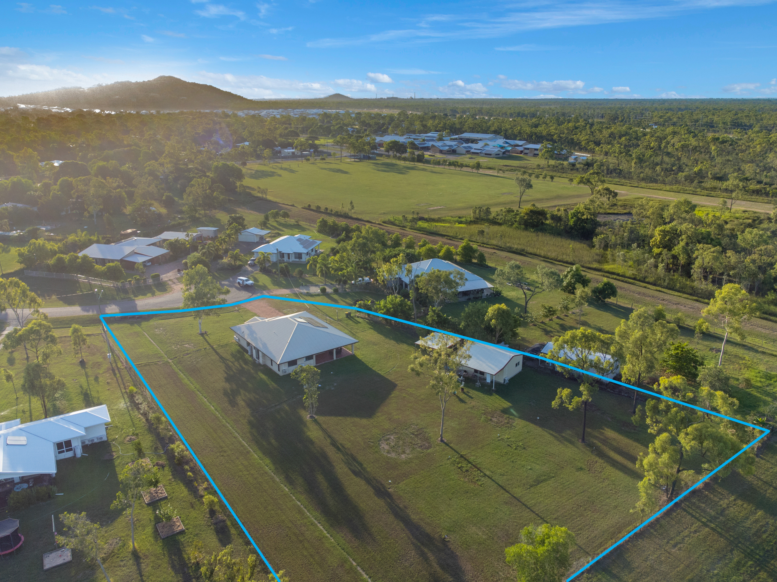 12 SMILEY COURT, DEERAGUN, 4818