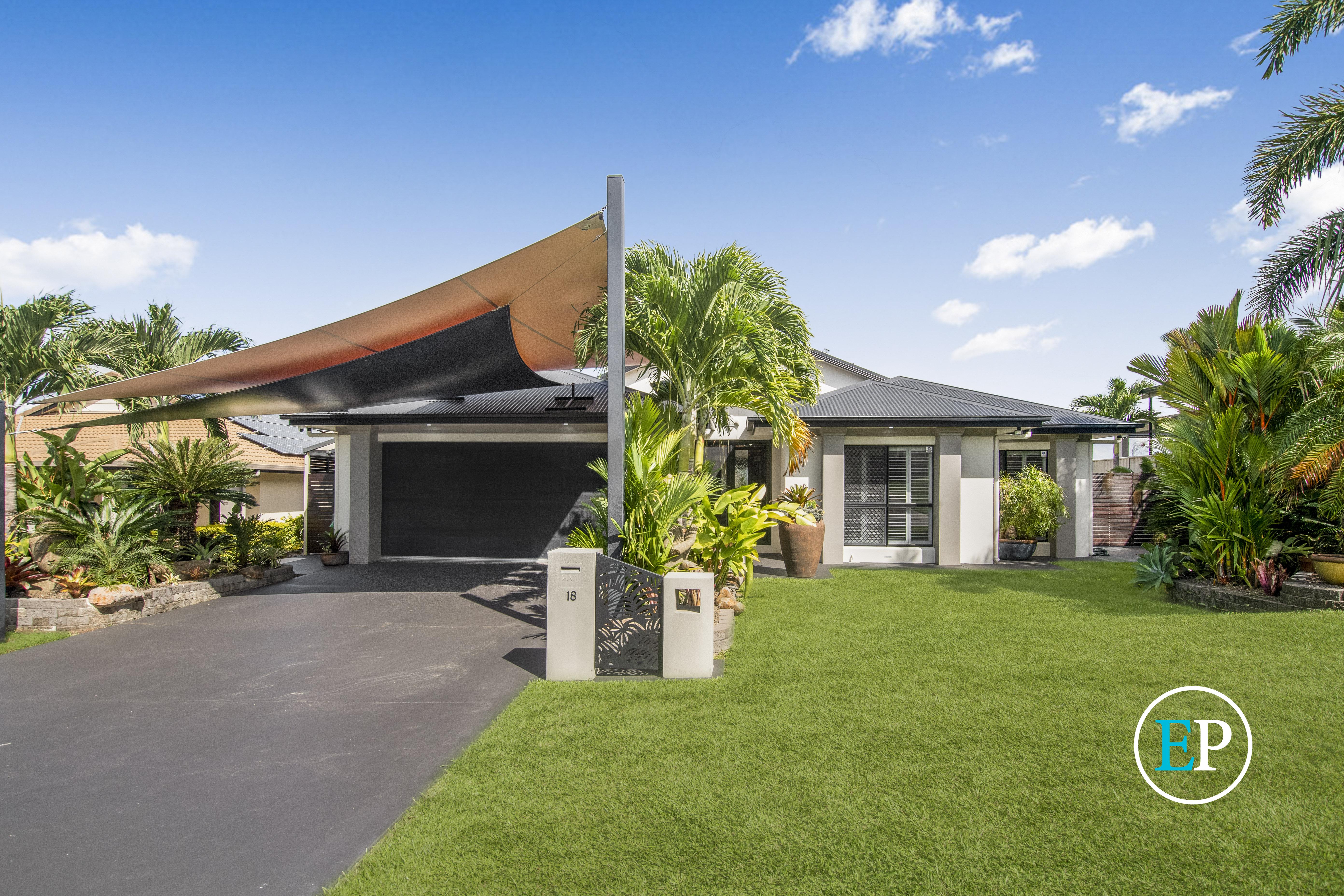 18 ADRIAN RISE, MOUNT LOUISA, 4814