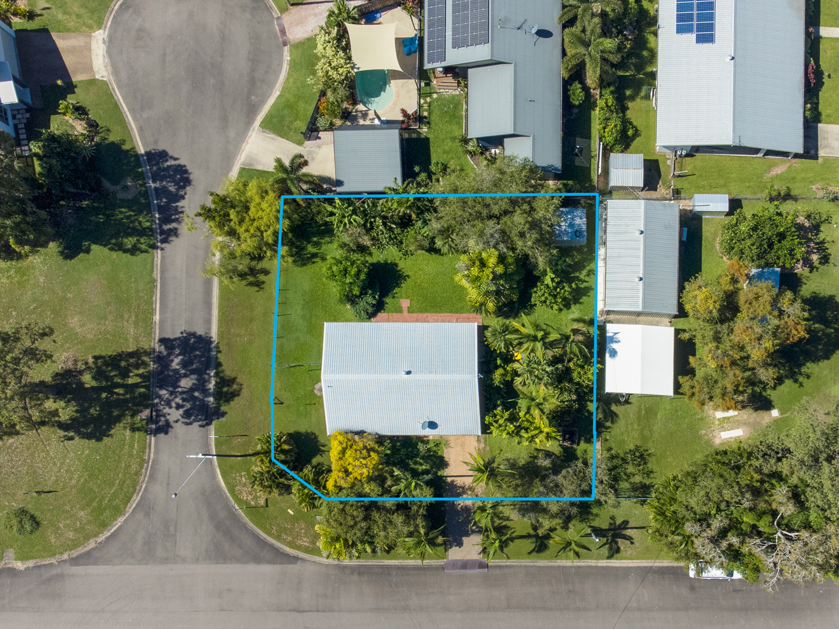 266 OCEAN PARADE, BALGAL BEACH, 4816