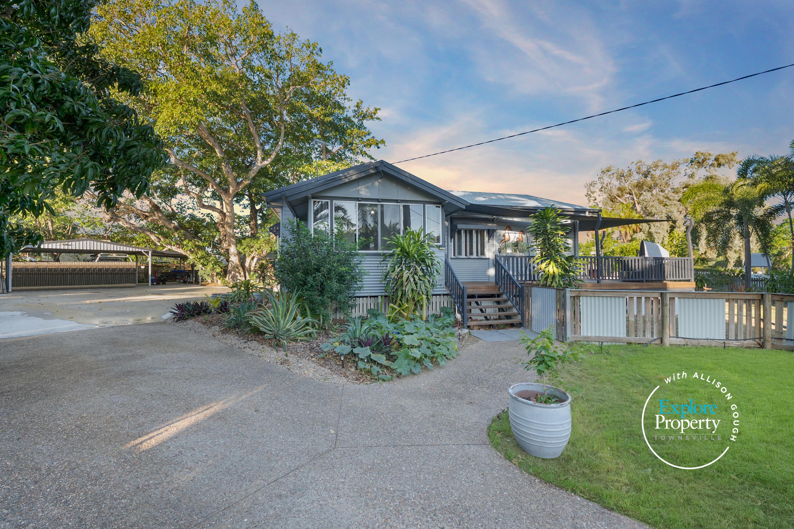 114 COUTTS DRIVE, BUSHLAND BEACH, 4818
