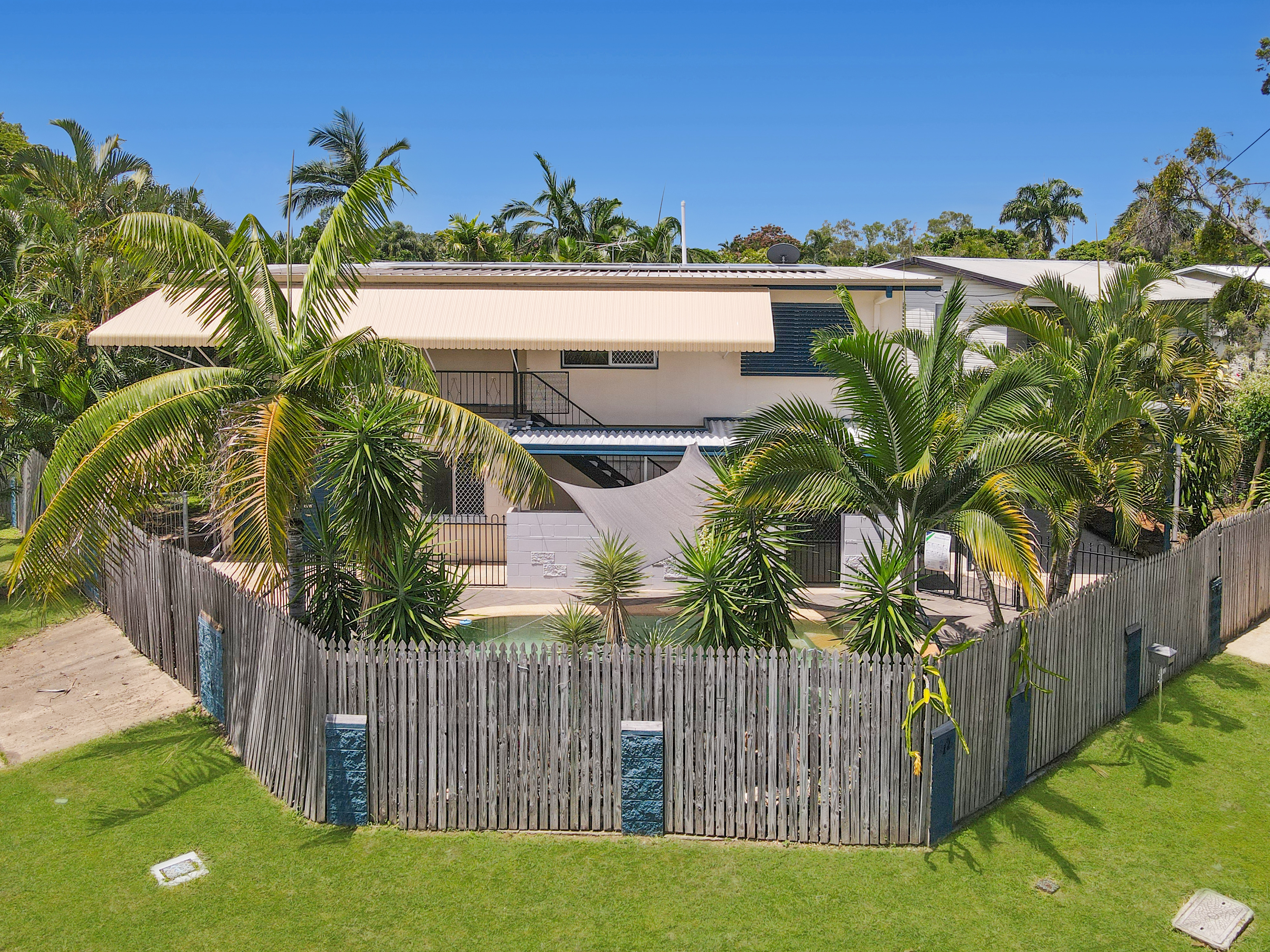 12 HICKS STREET, KIRWAN, 4817