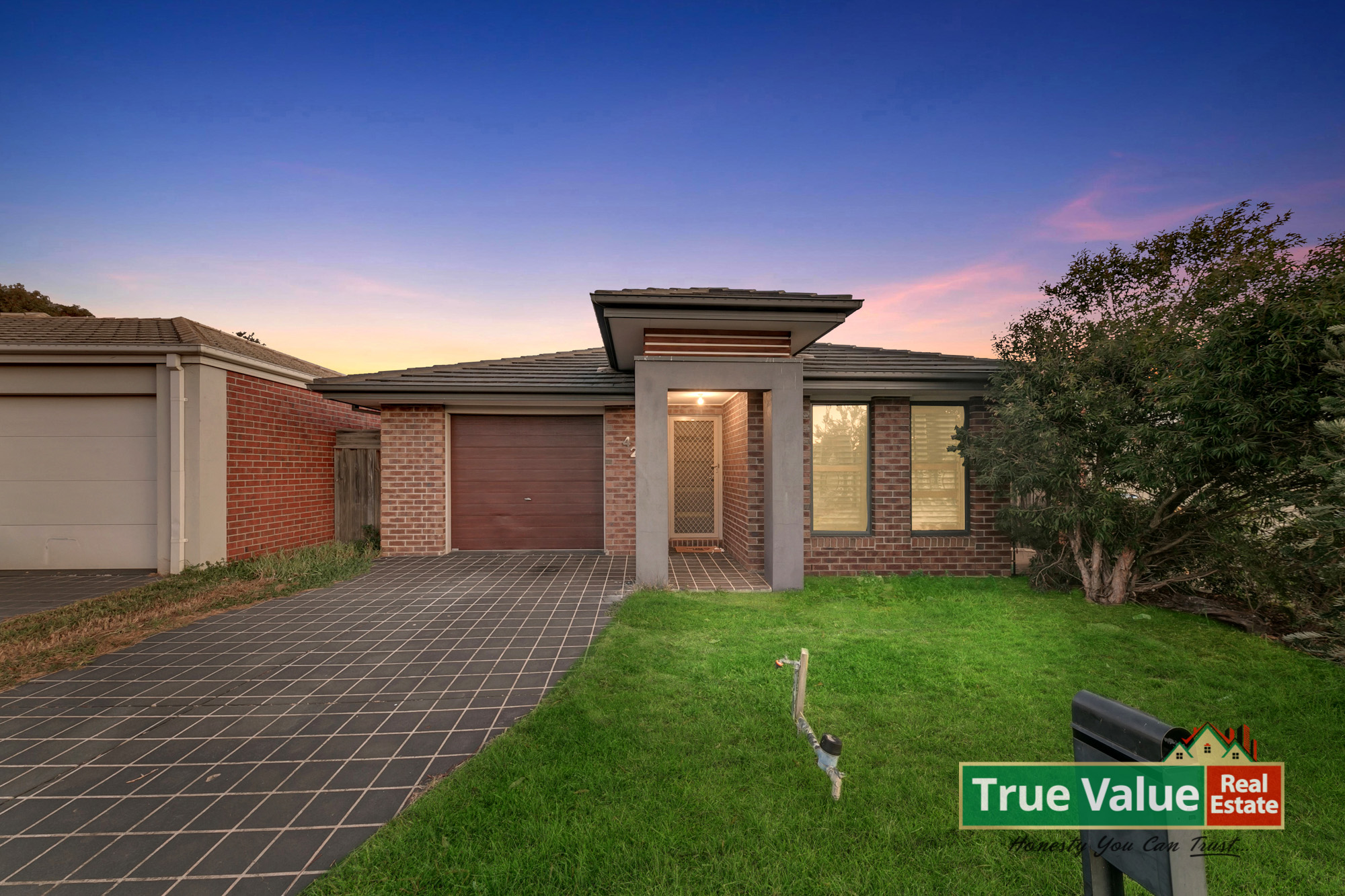 42 EDMUND DRIVE, TARNEIT, 3029