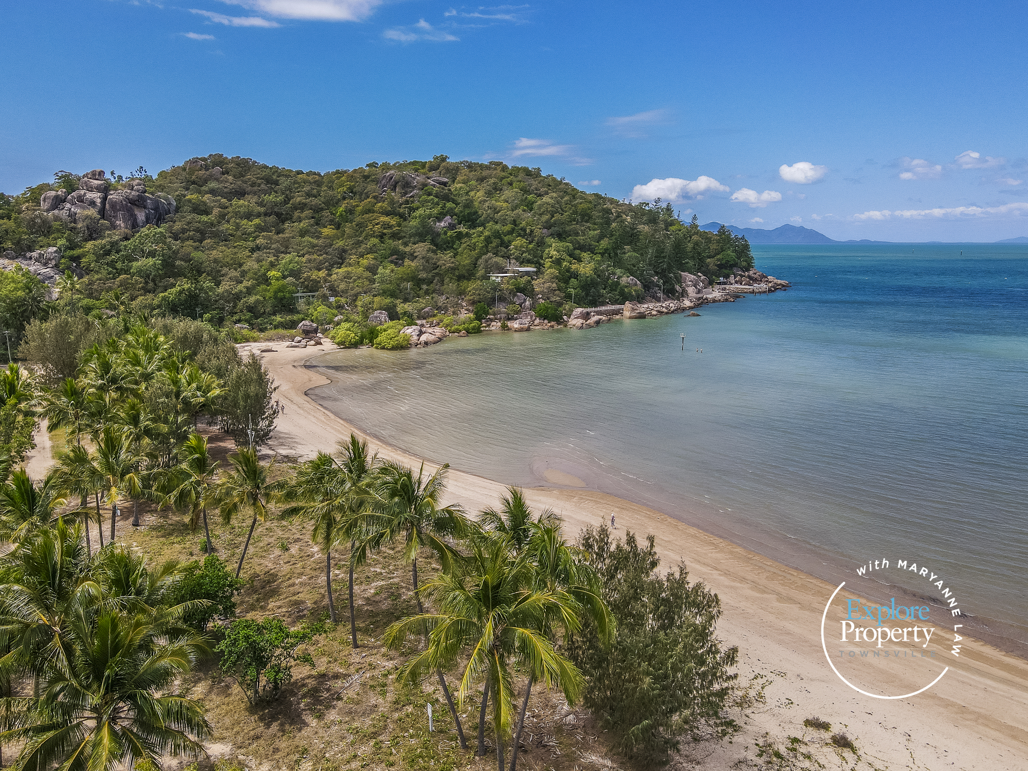 10 MARINE PARADE, ARCADIA, 4819