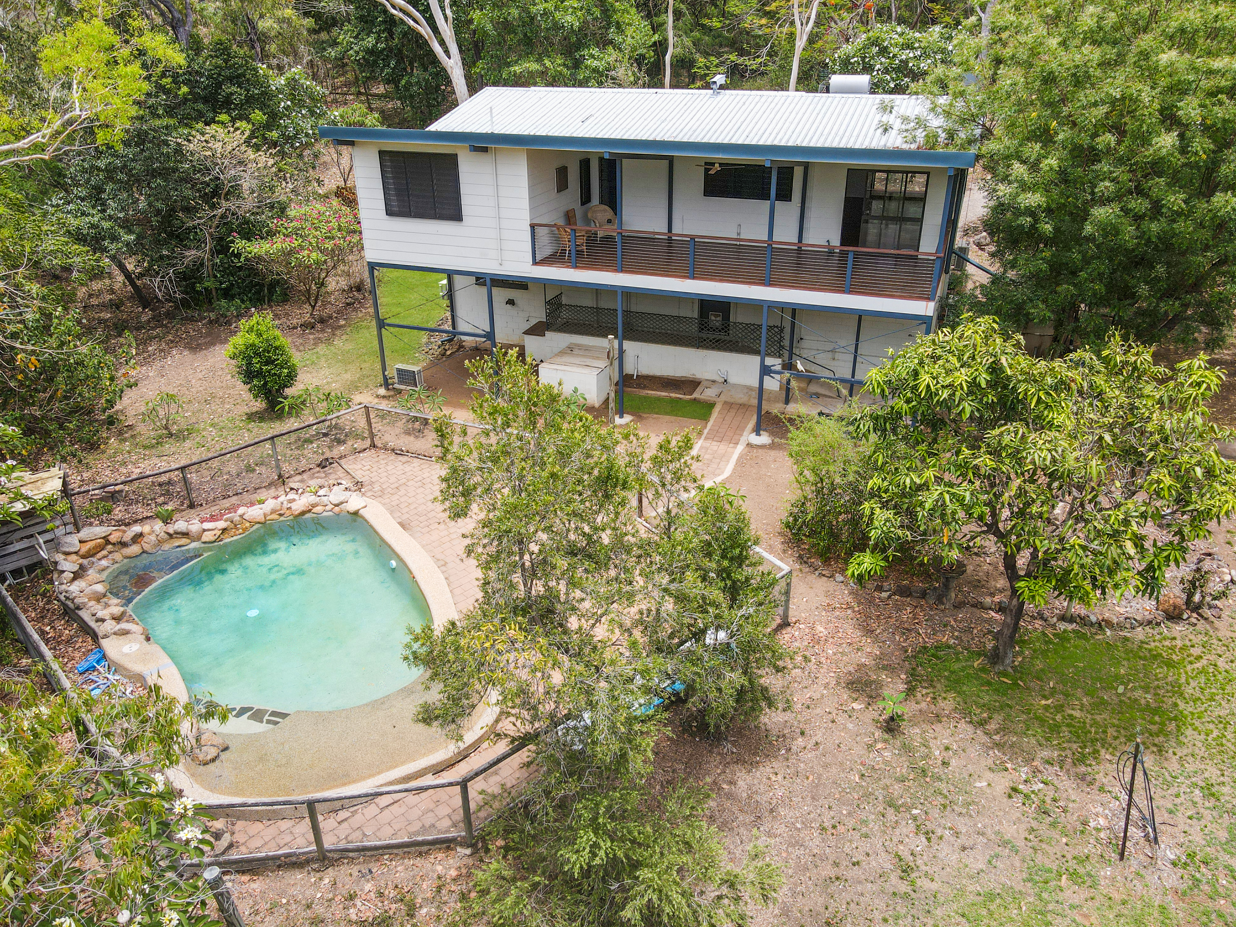 44 MOUNT PANORAMA DRIVE, ALLIGATOR CREEK, 4816