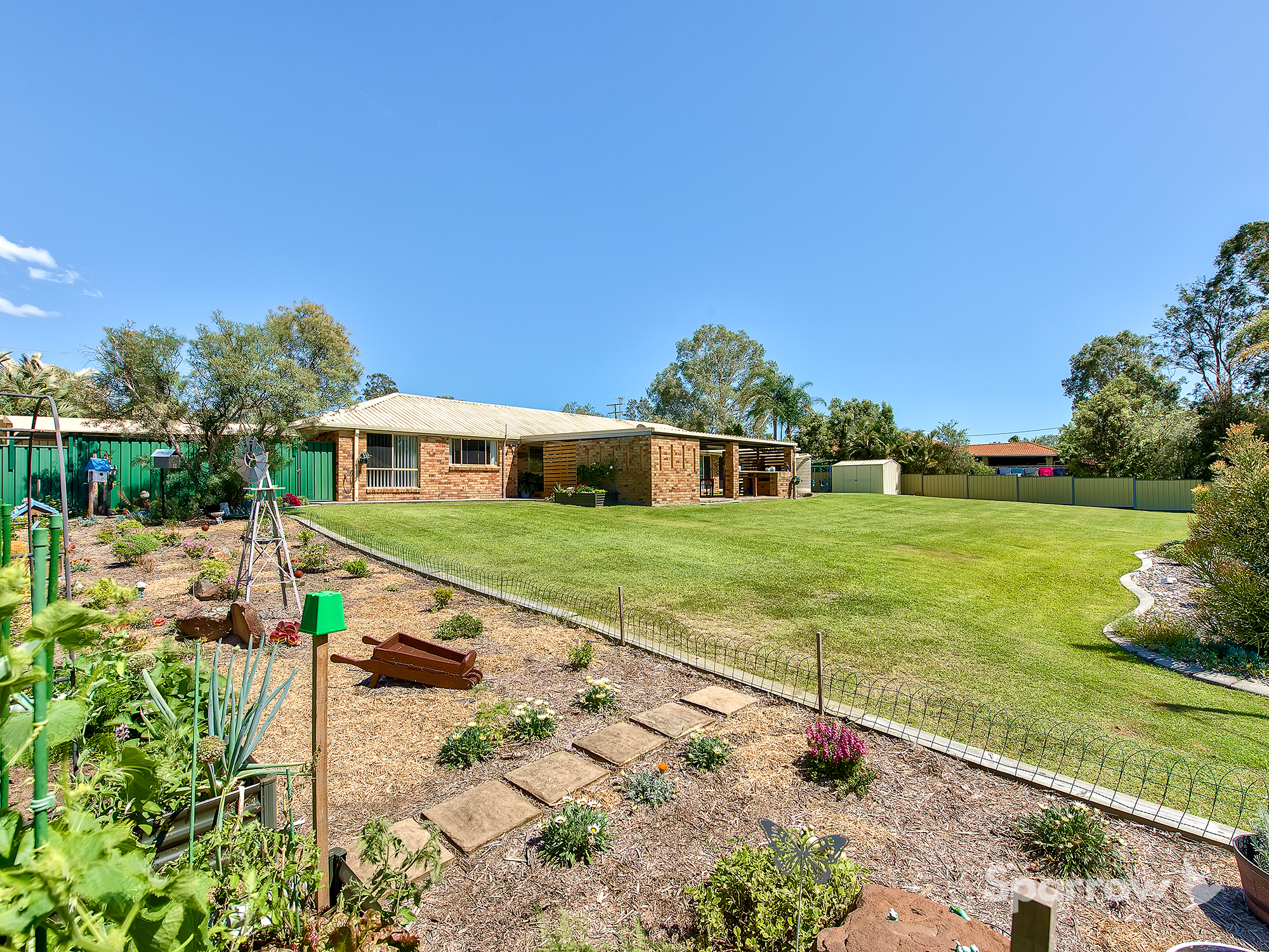 42-44 GRIER DRIVE, HERITAGE PARK, 4118