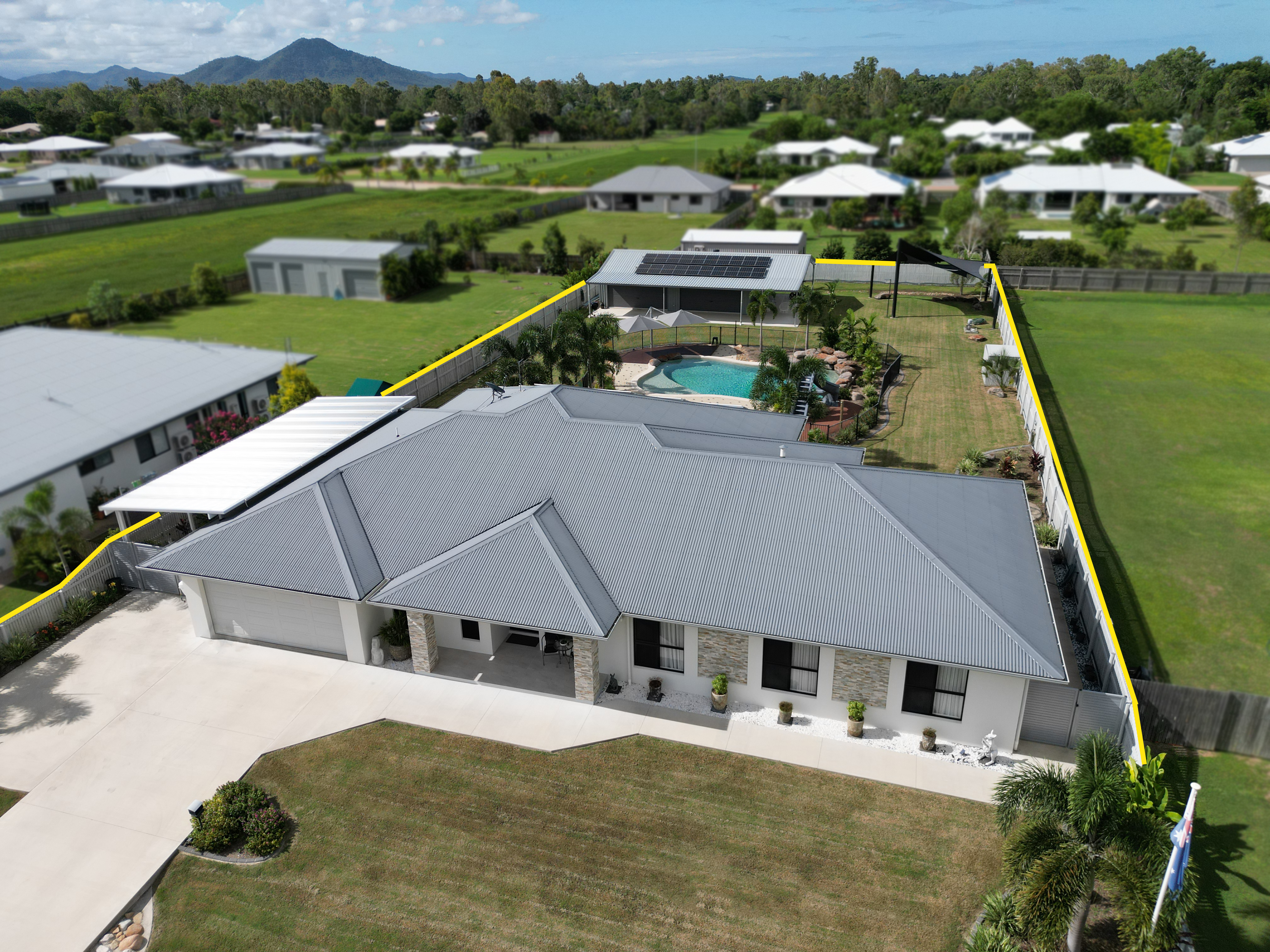 26 BRONZE STREET, ALICE RIVER, 4817
