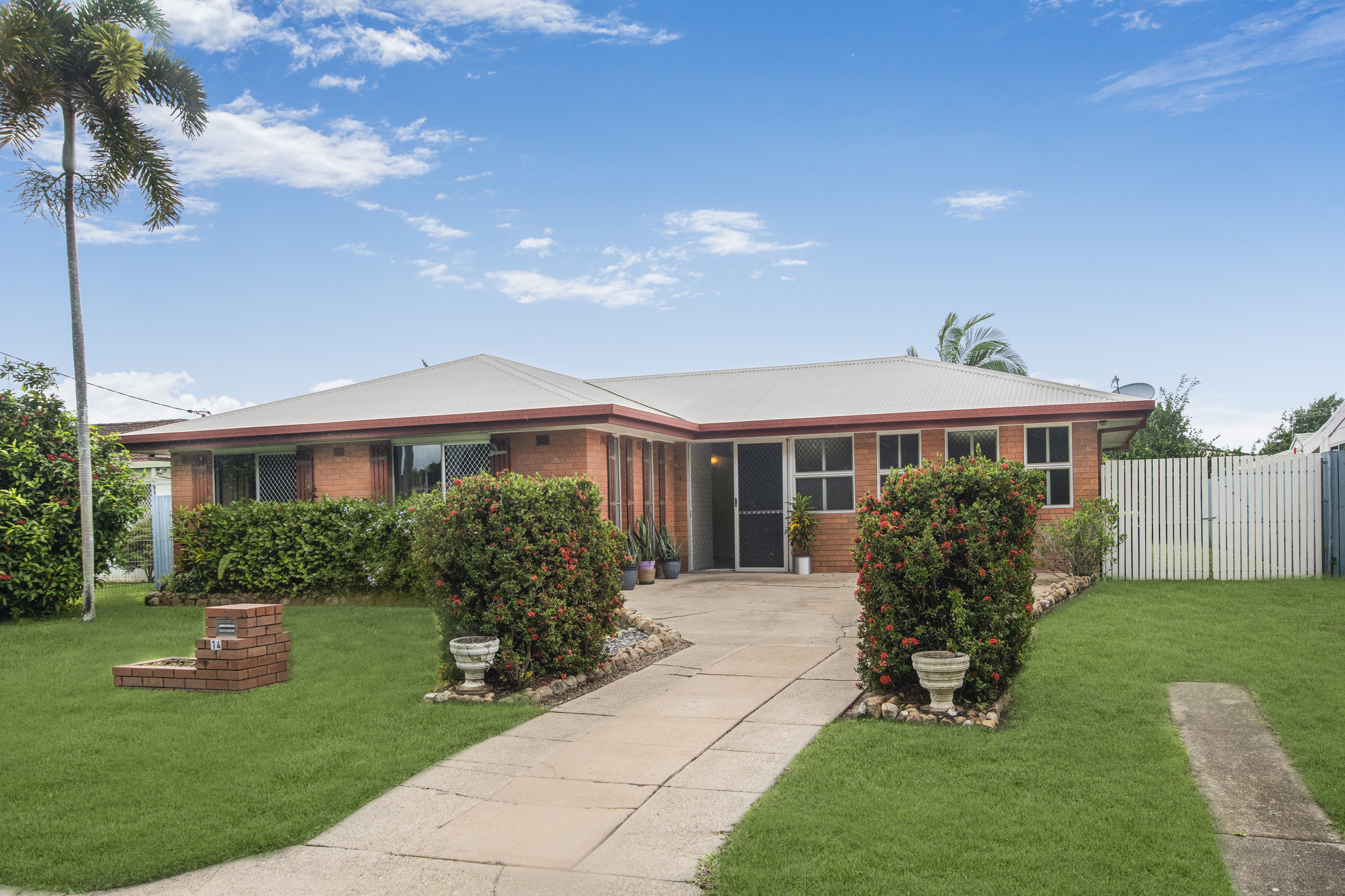 14 TAMARIND STREET, KIRWAN, 4817