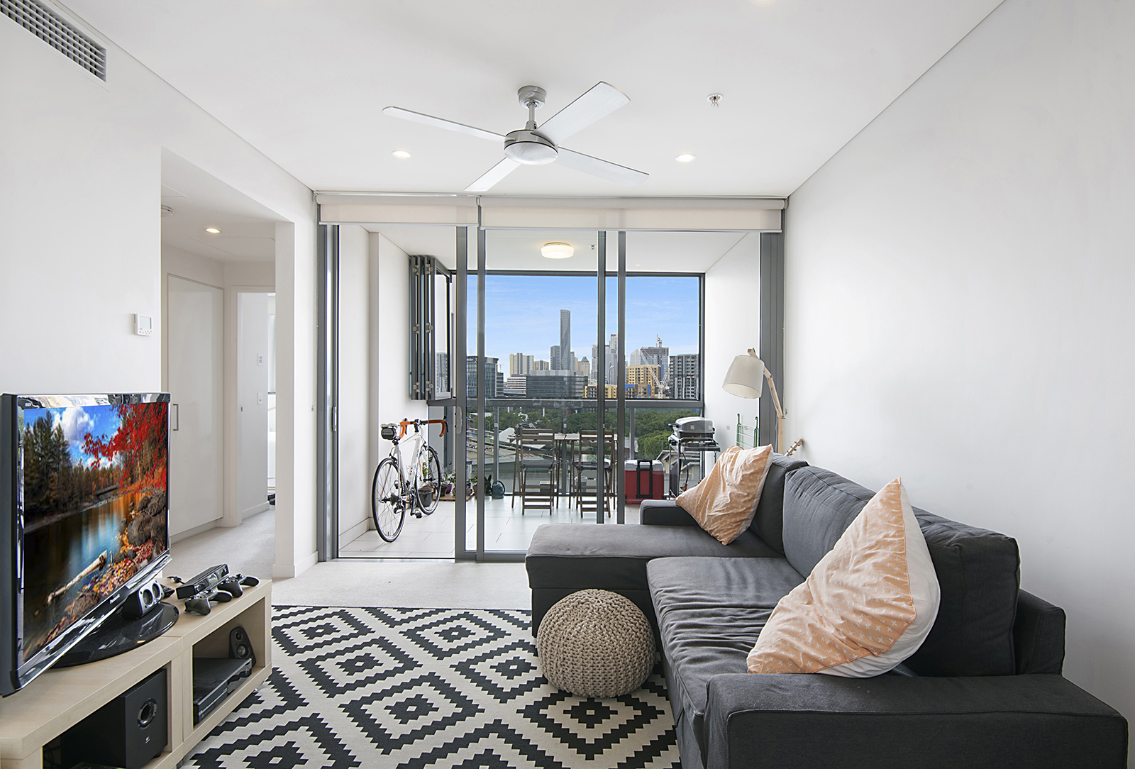 2055/16 HAMILTON PLACE, BOWEN HILLS, 4006