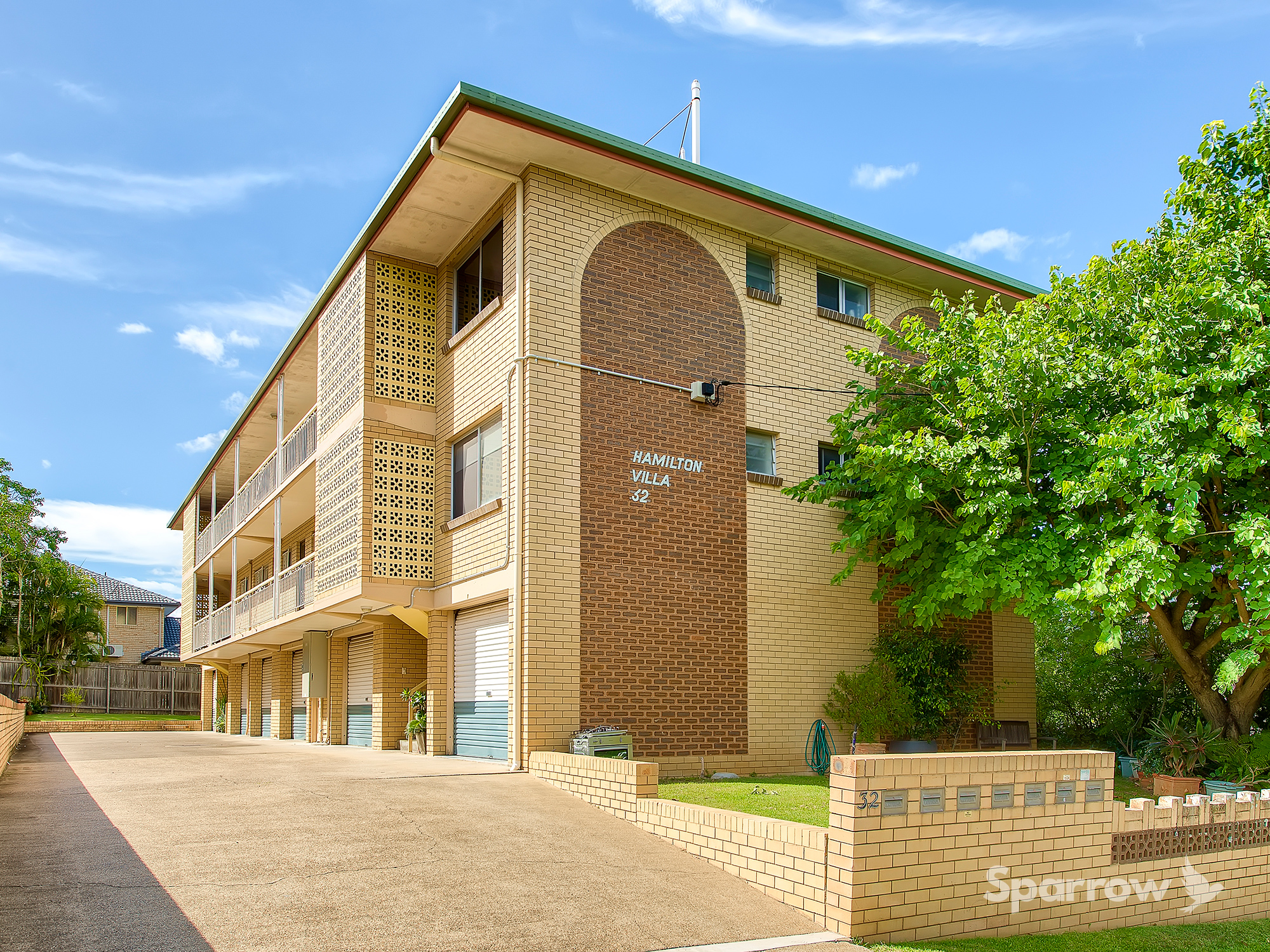 2/32 HAWTREE STREET, MOOROOKA, 4105